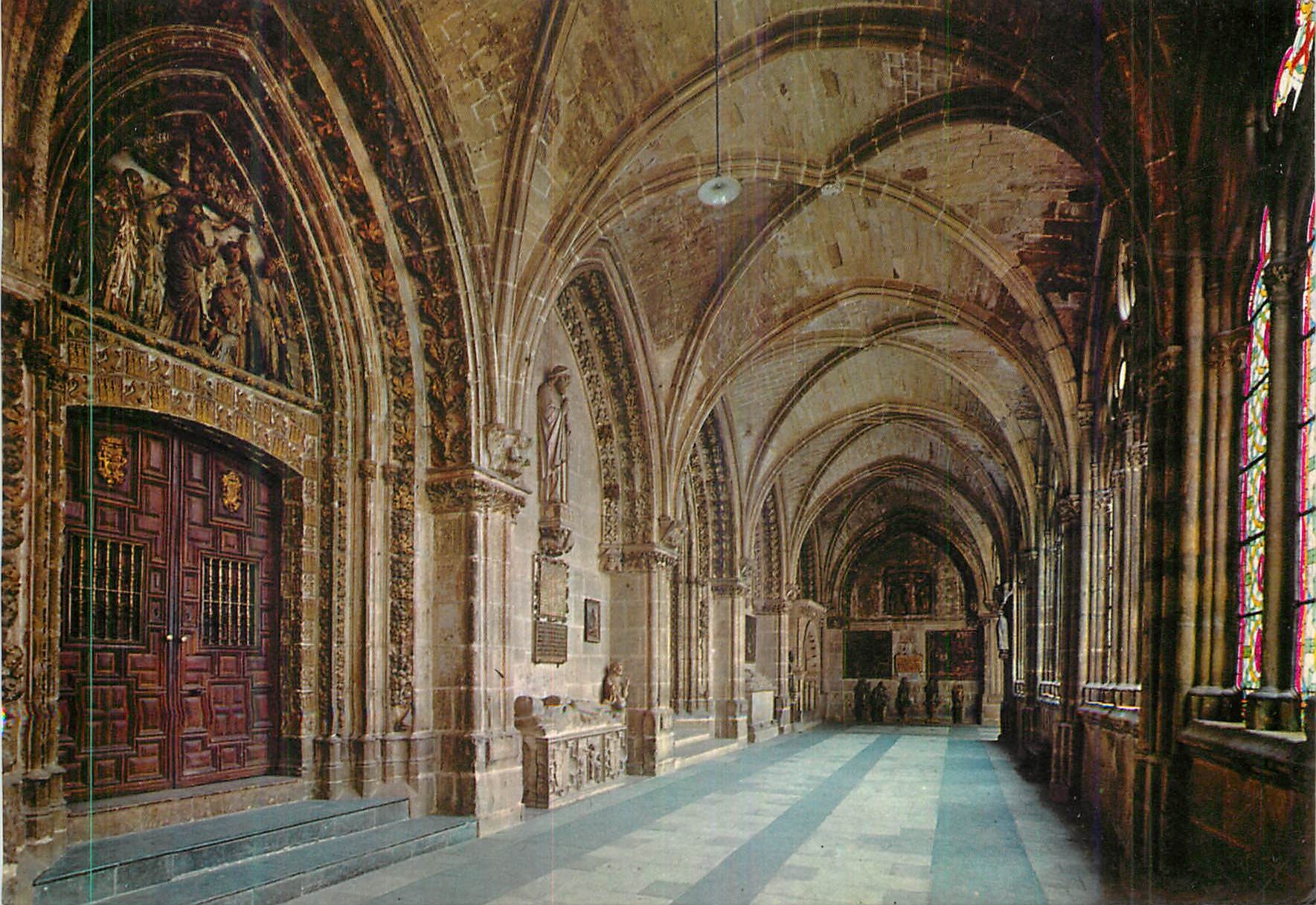 CPM Burgos Catedral cloitres et Porte de la Chapelle de Sainte catherine (Siecle XVIII)