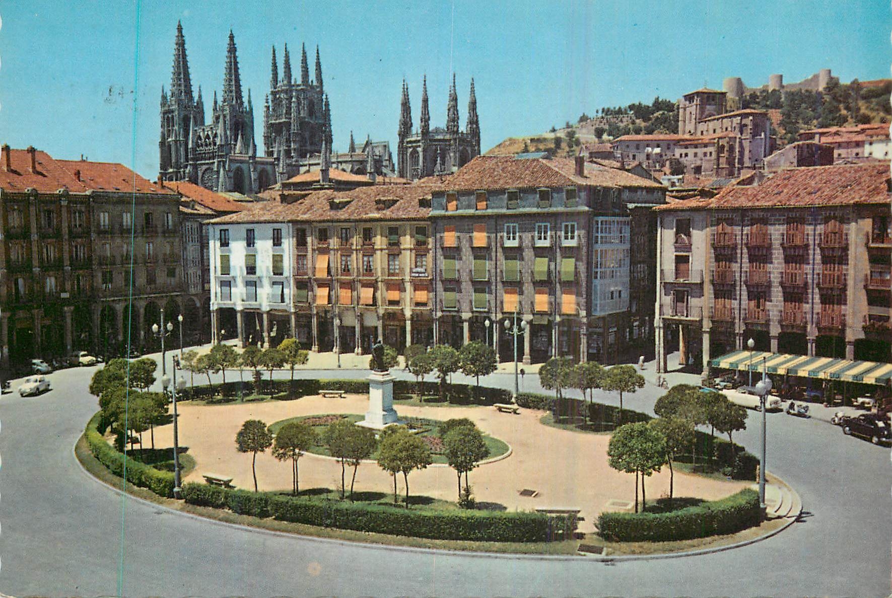 CPM Burgos Place de Antonio Statue de Charles III