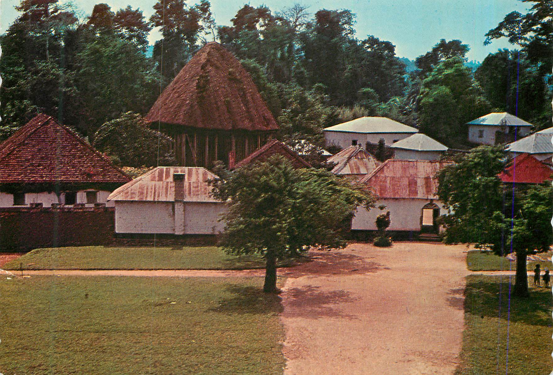 CPM The Fon of Bafut's Palace at Bafut Mezam Bameda