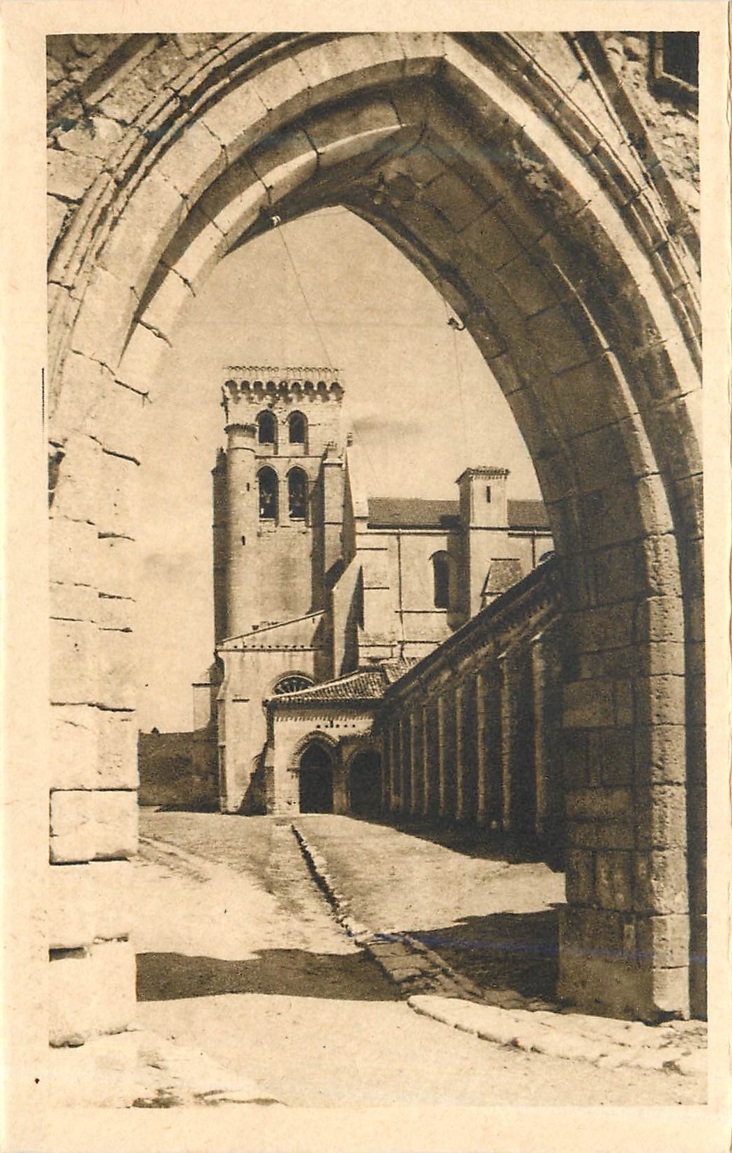 CPM Burgos Monasterio de las Huelgas Arcos de Los Compases