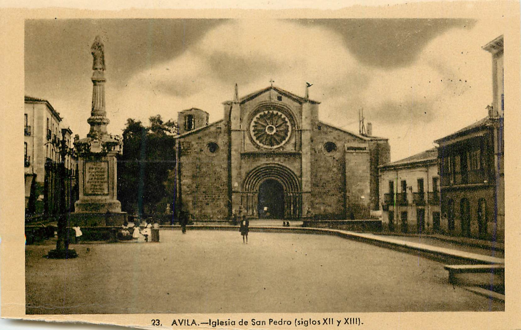 Avila — Iglesia de San Pedro (siglos XII y XIII)
