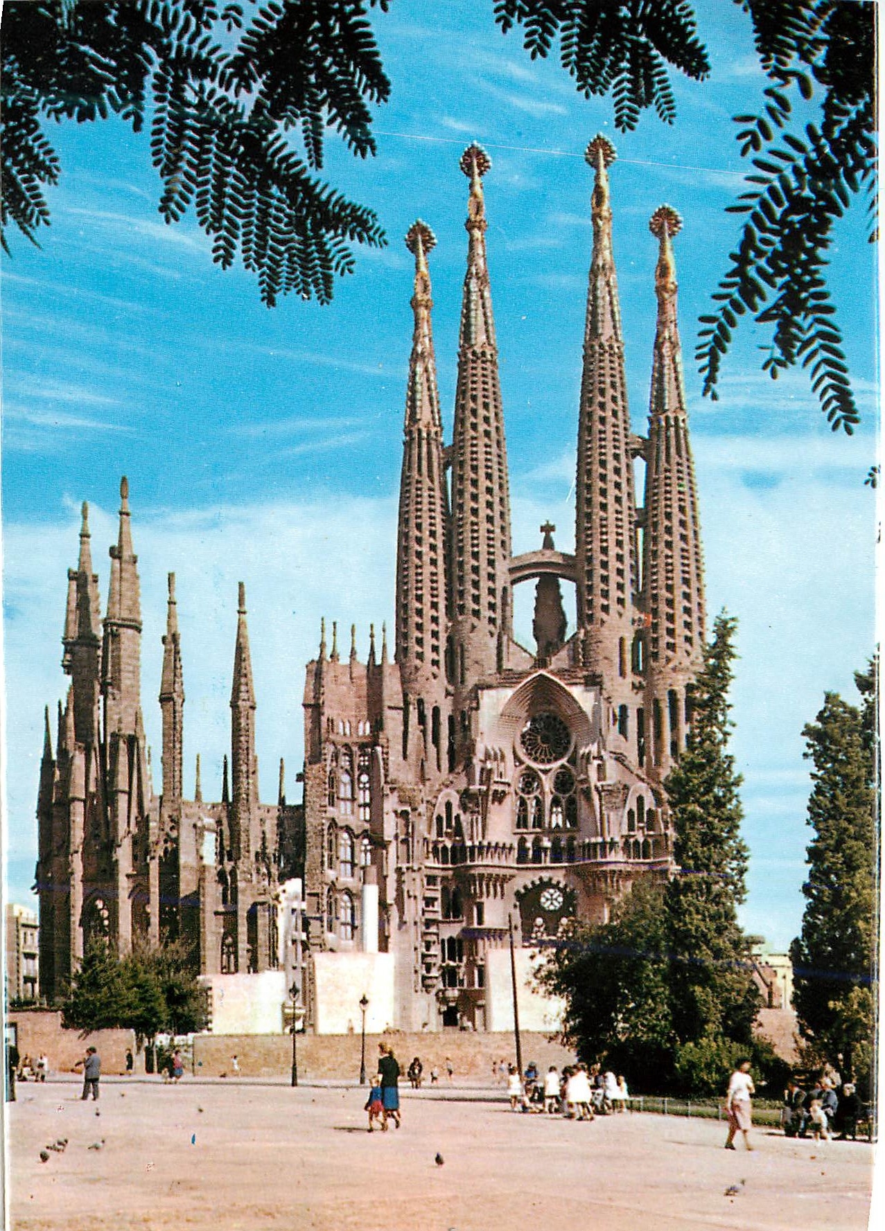 CPM Barcelona Temple Expiatoire de la Sainte Famille