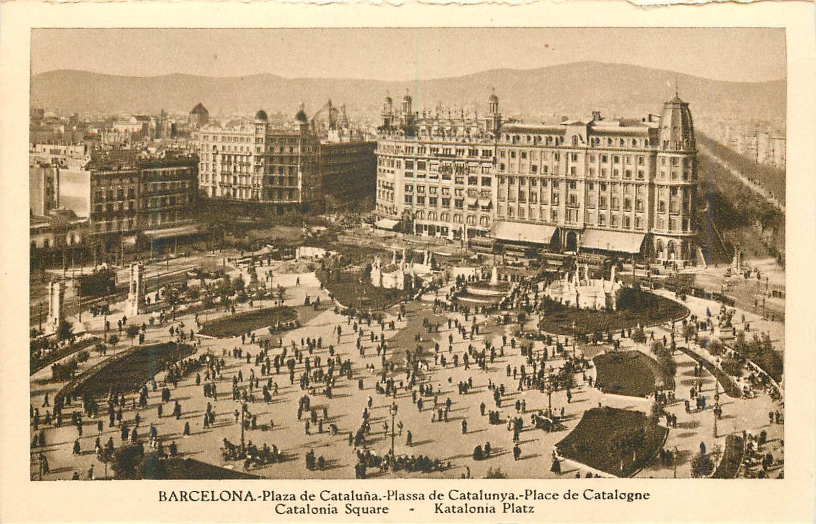 CPA Barcelona Place de Catalogne