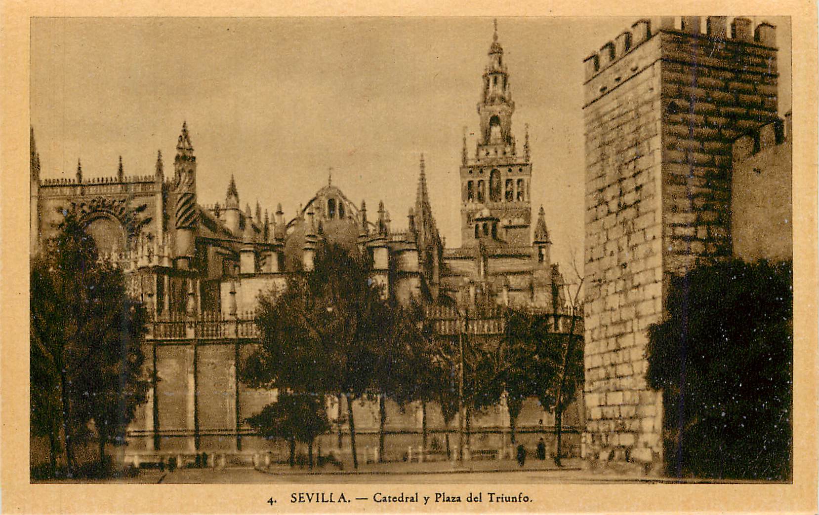CPA Sevilla Catedral y Plaza Del Triunfo