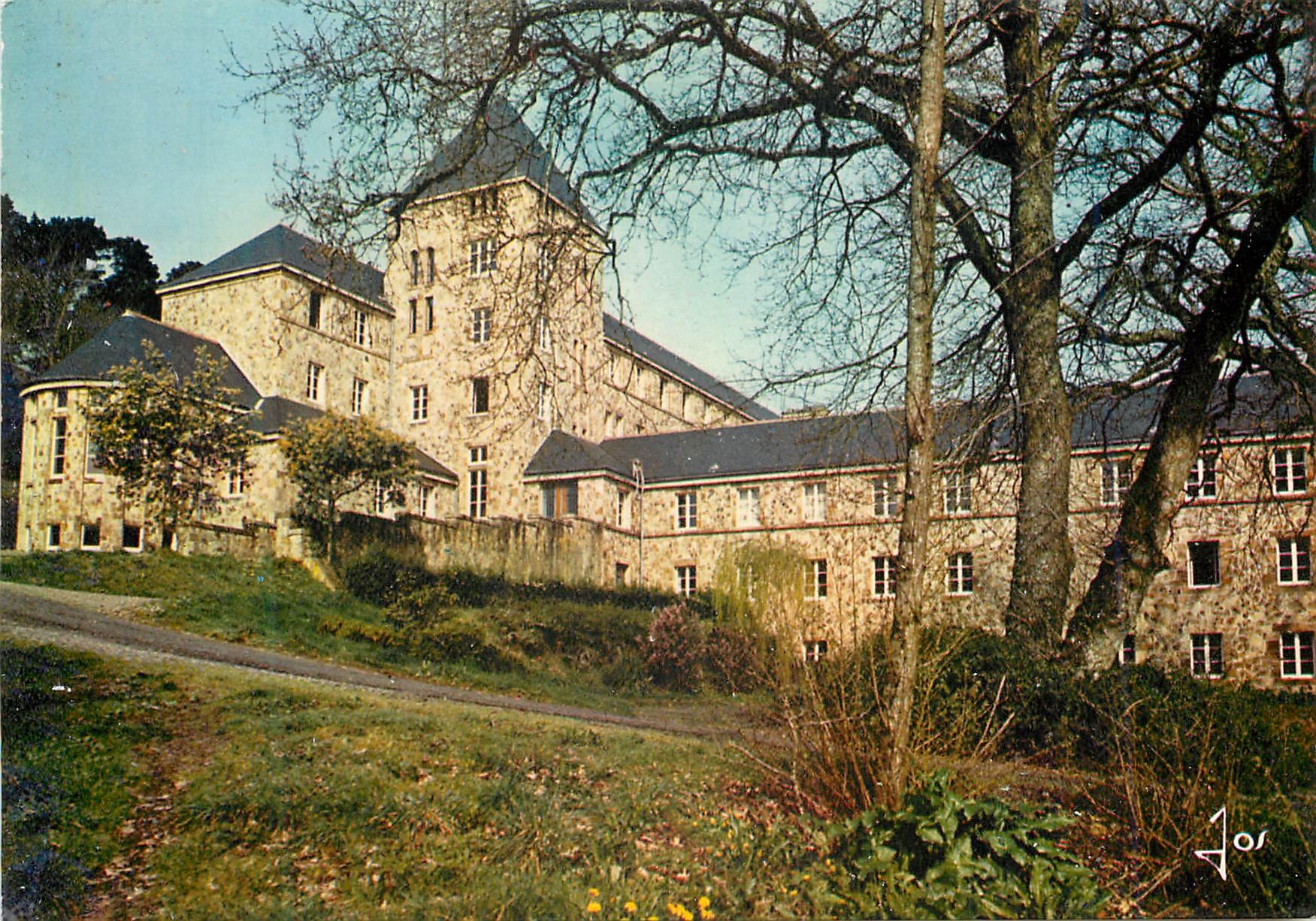 CPM La Bretagne en Couleurs Vue Generale de l'Abbaye