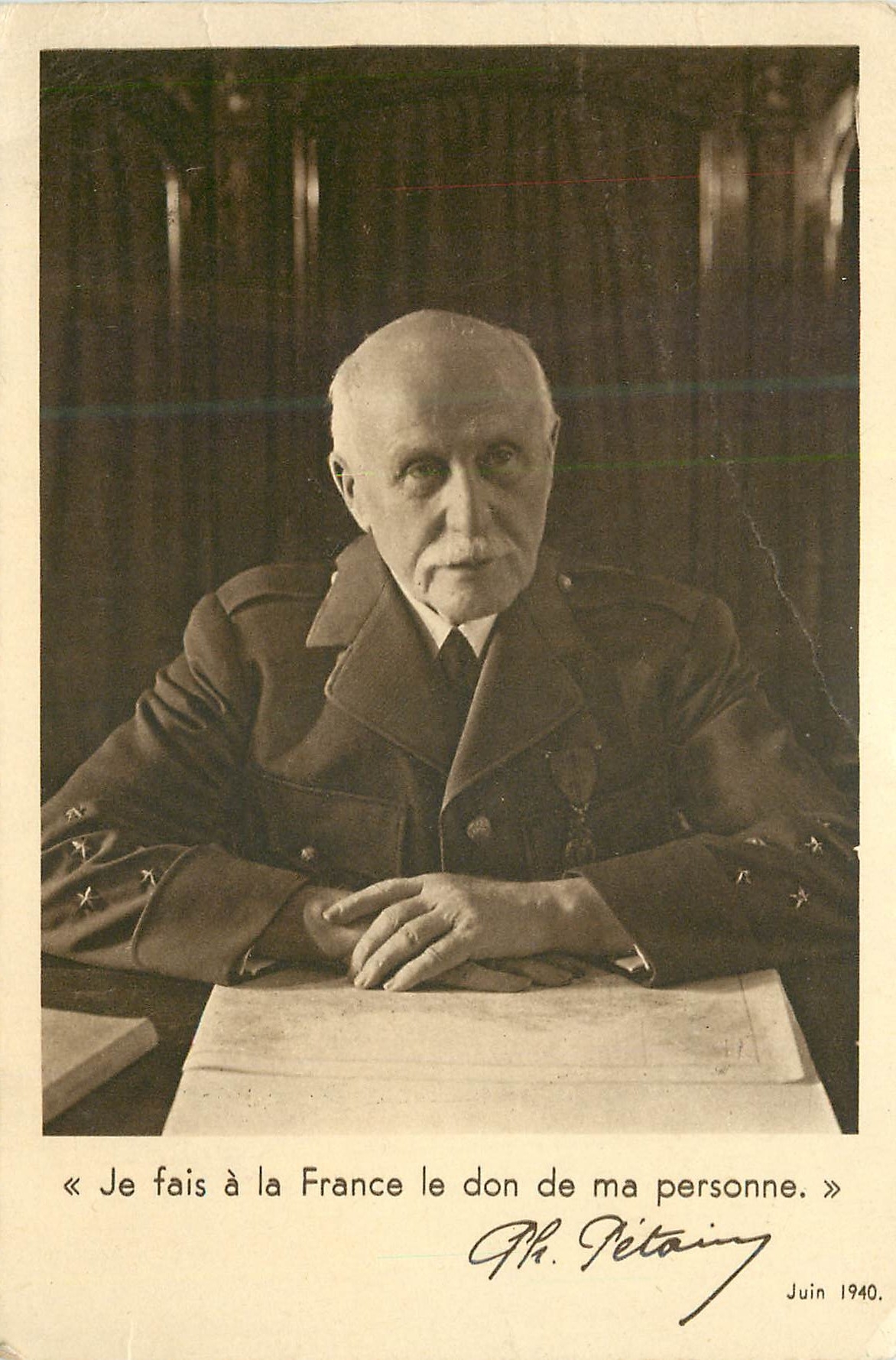 CPM Vendu au profit du Secours National Je Fais de la France le Don de ma Personne Petain Juin 1940