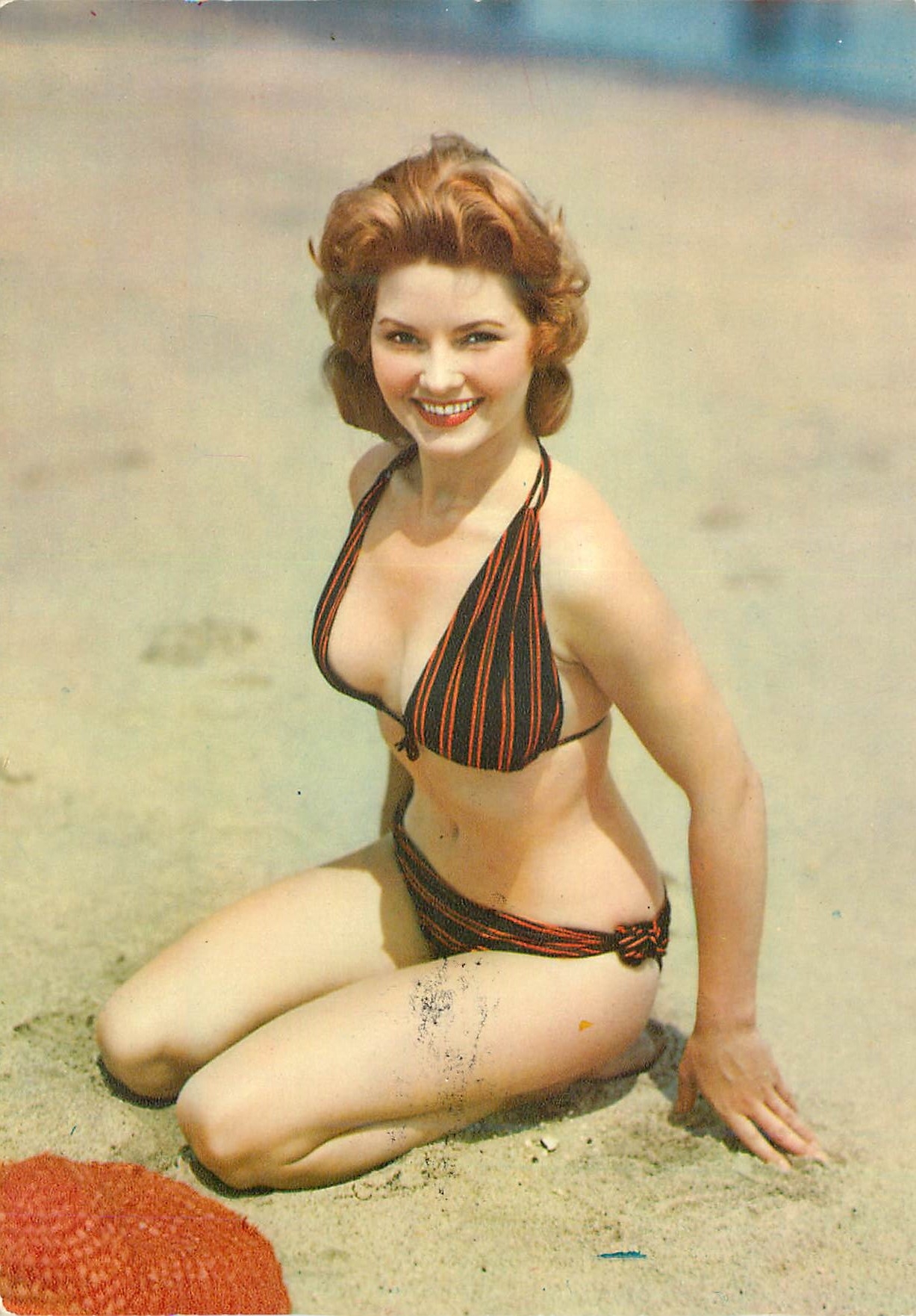 CPM Pin up