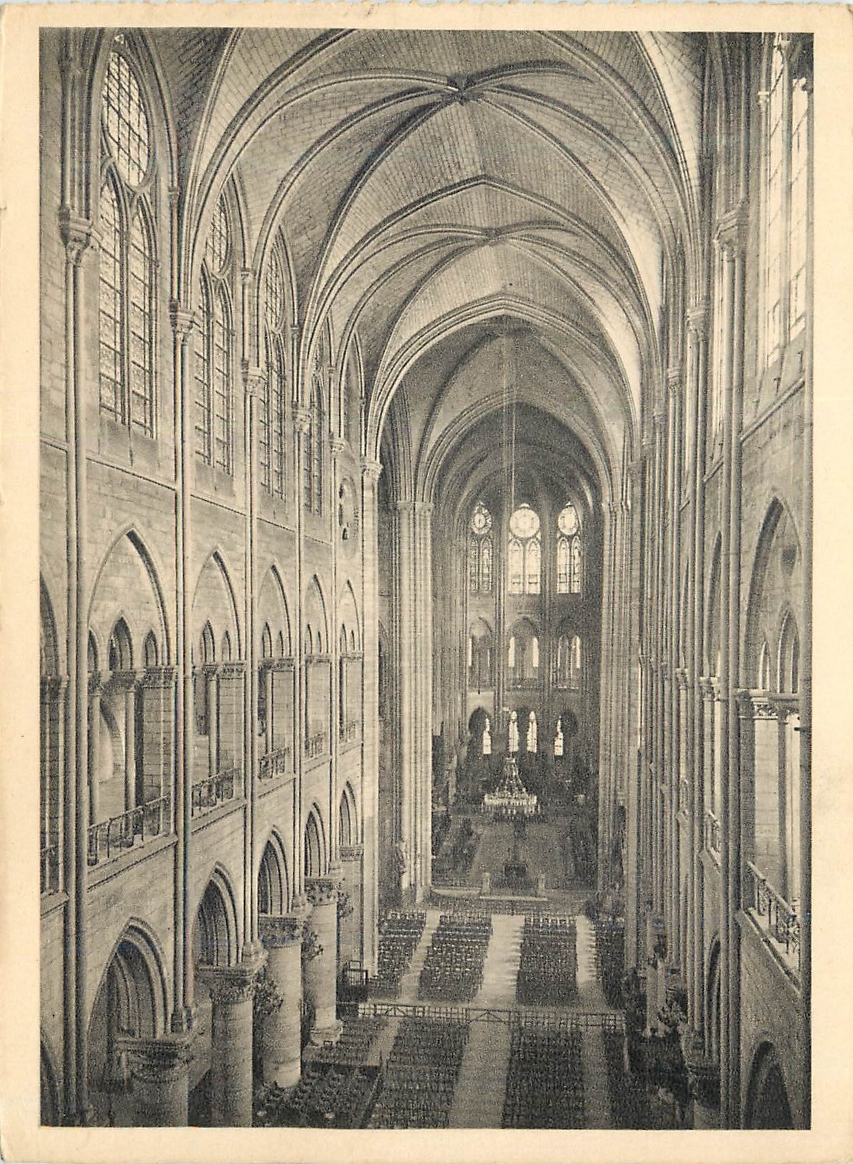 CPM Interieur de la cathedrale innenansicht der cathedrale Notre Dame de Paris