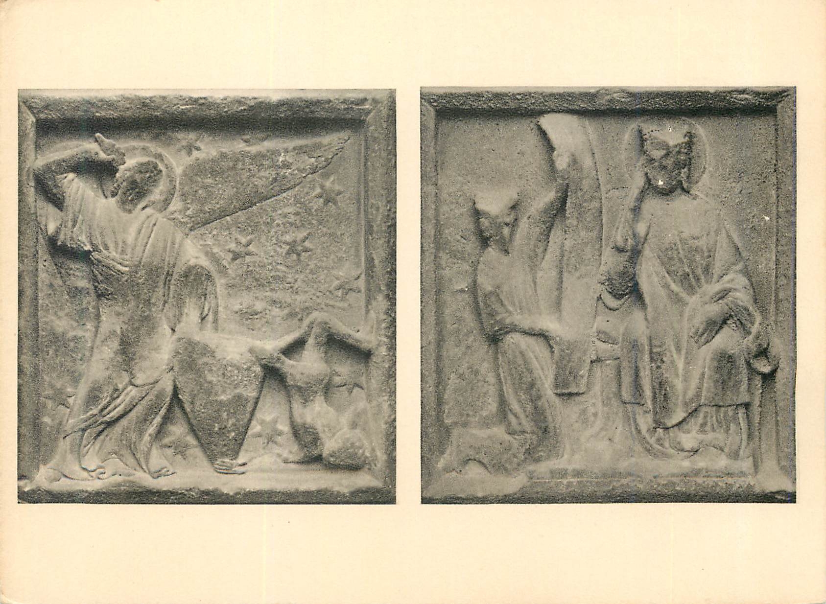 CPM Portail de la vierge bas relief des soubassement combat des anges scenes de donation