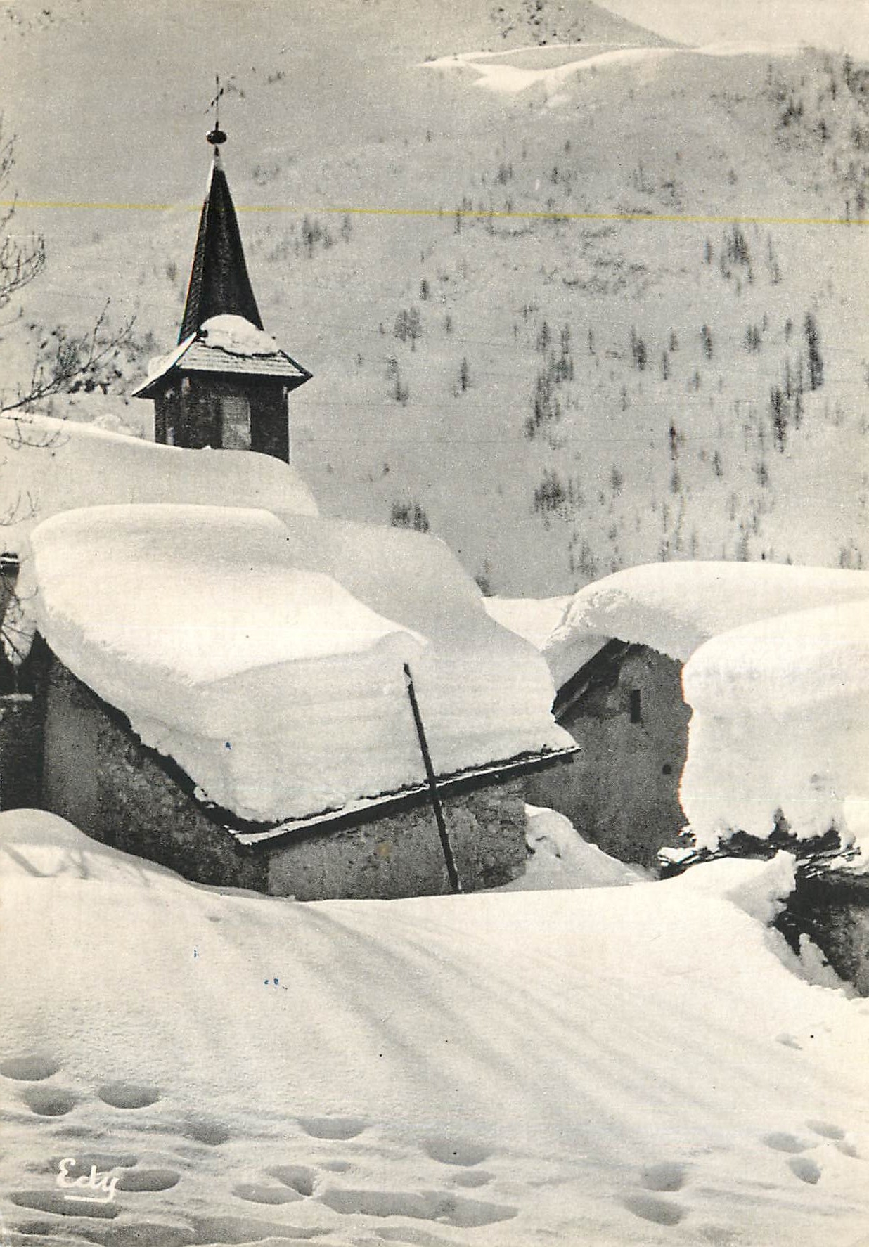 CPM Images de chez nous en hiver l'hiver au coeur du petit village