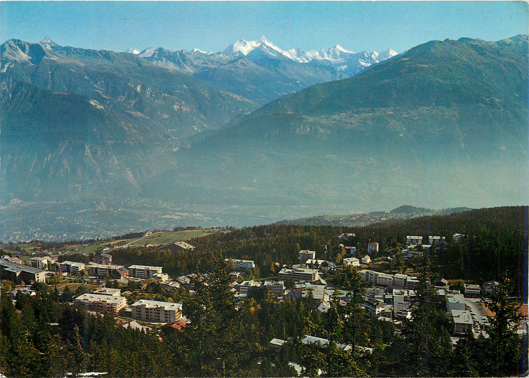 CPM Station de montana valais au fond le weisshorn et le zinalrothorn