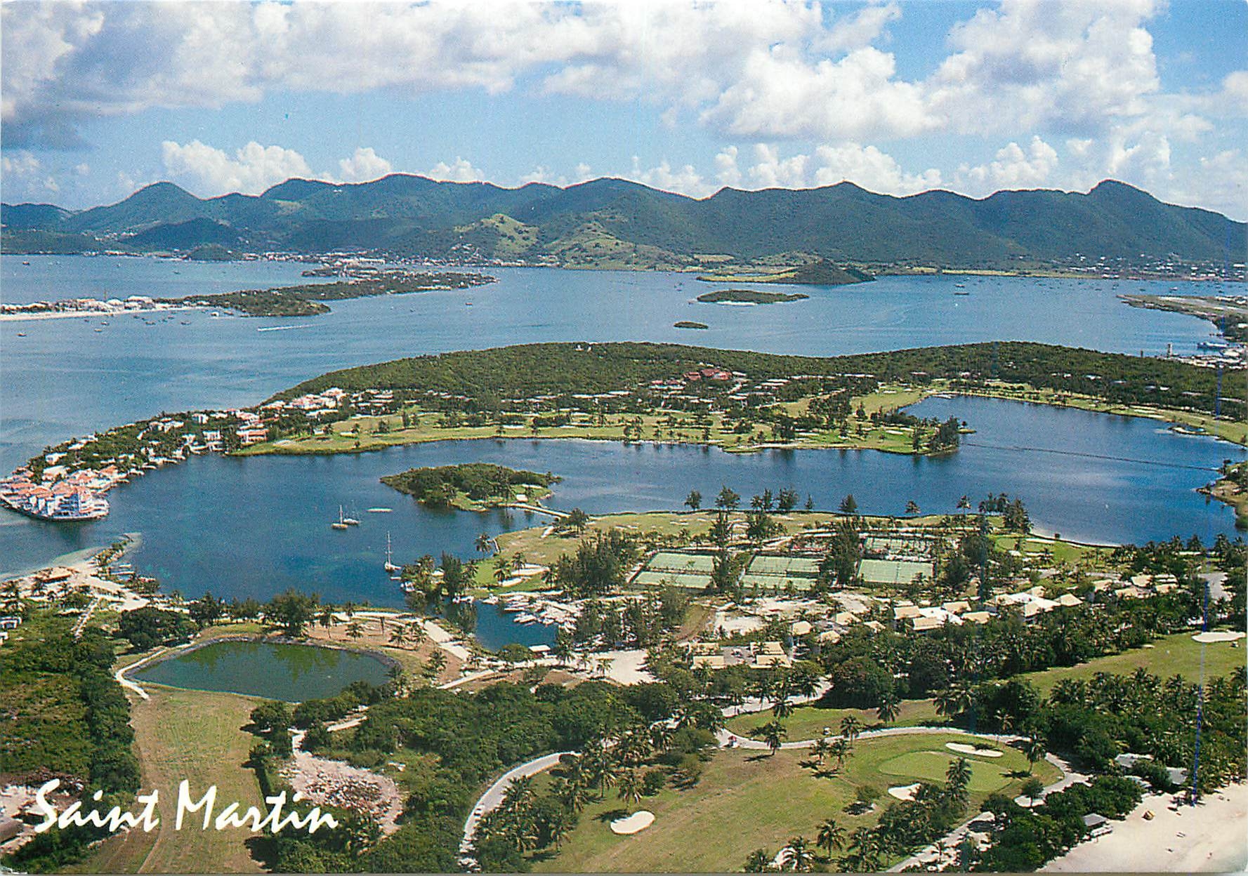 Saint Martin — vue aérienne du resort Mullet et de la lagune — Éditions André Exbrayat