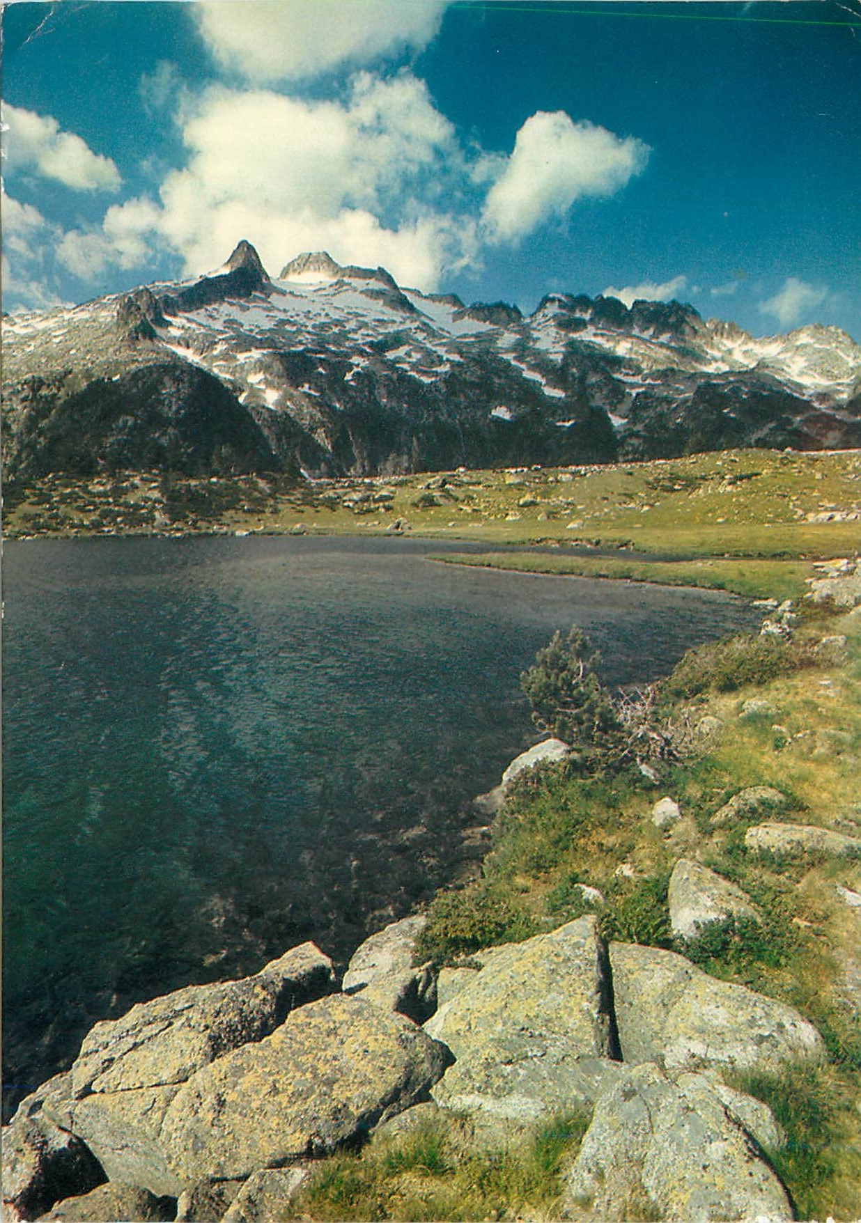 Les Pyrénées — Le lac d'Aumar (2193 m) au pied des glaciers de Néouvielle (3091 m) — cap theojac n°650563