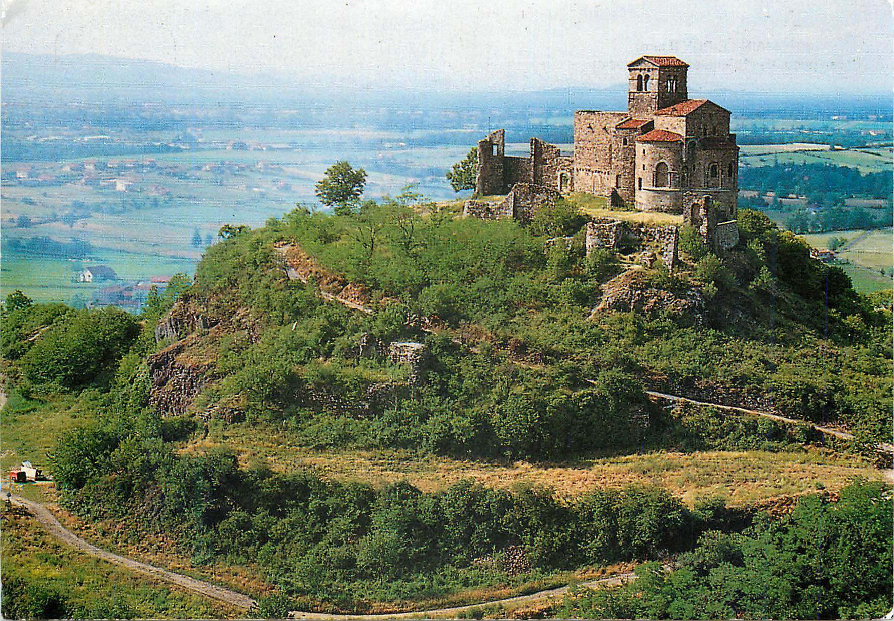 CPM St Romain le Puy (Loire) eglise prieurale (10e et 11e s)