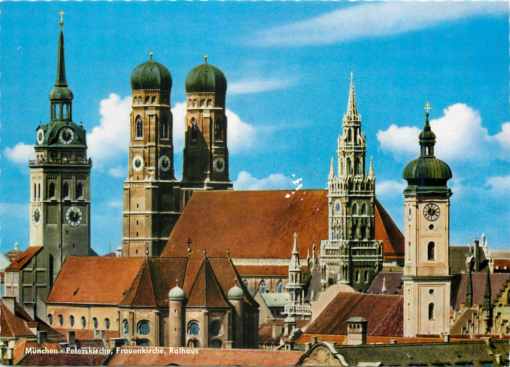 CPM Munchen vue sur la cathedrale l'eglise du st pierre et l'hotel de ville