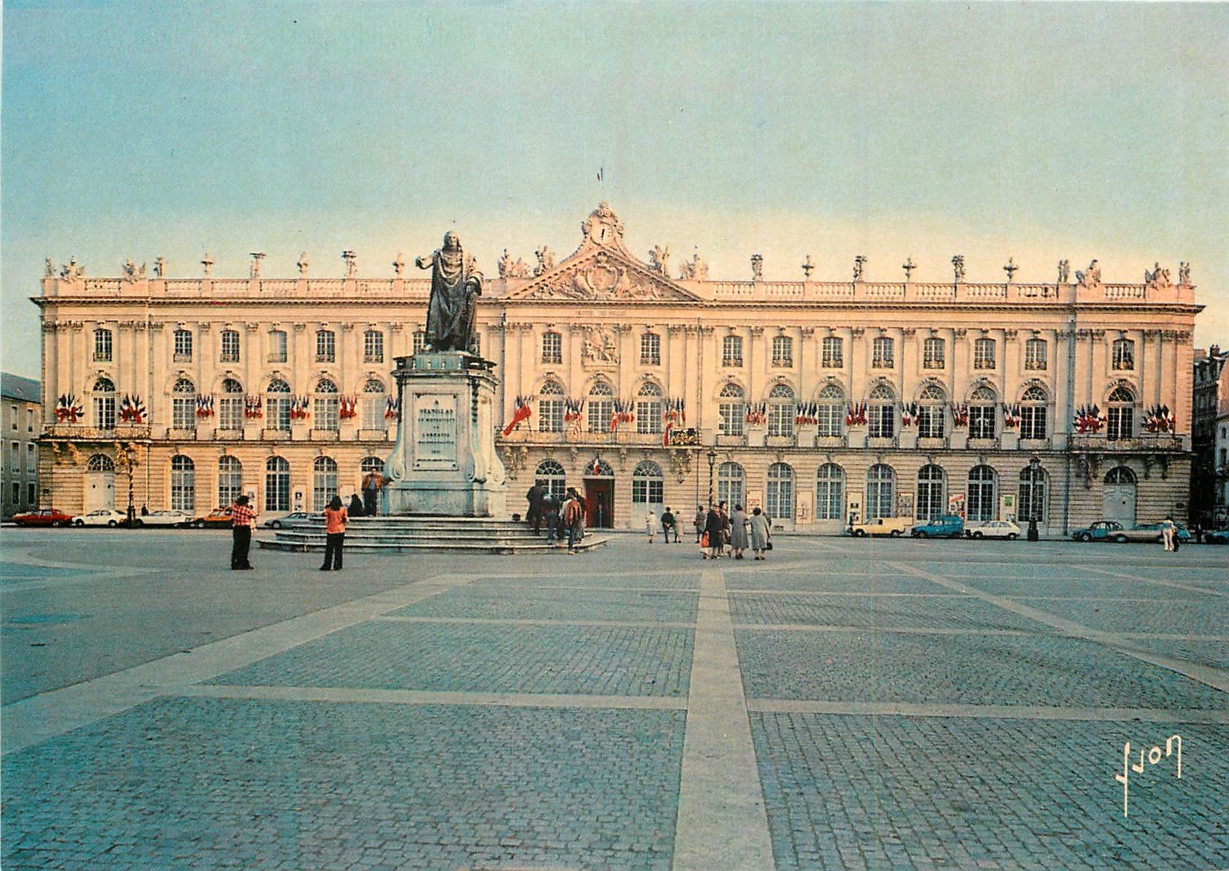 Nancy — La Statue du Roi Stanislas et l'Hôtel de Ville — Éditions Jean-Jaures