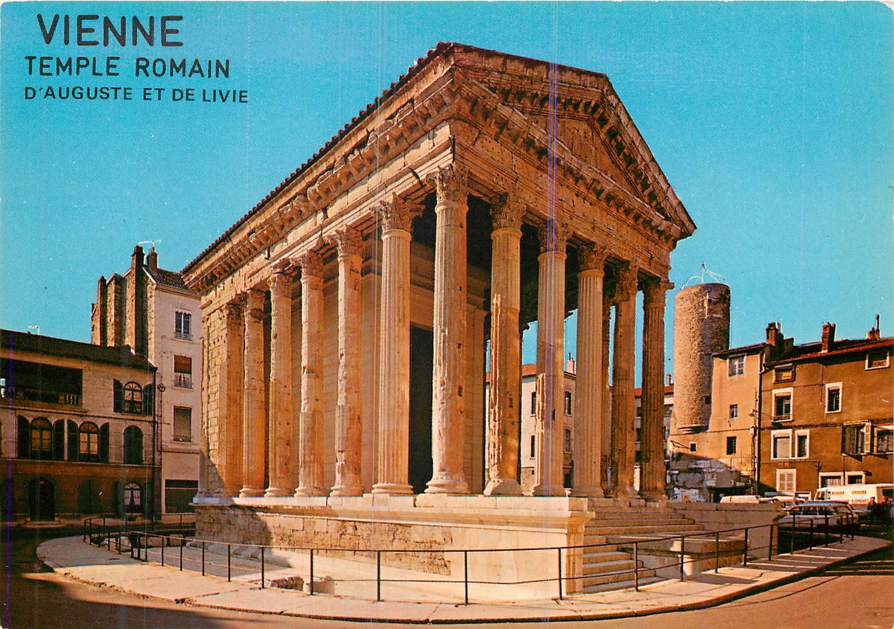 CPM Vienne temple romain d'auguste et de la ville
