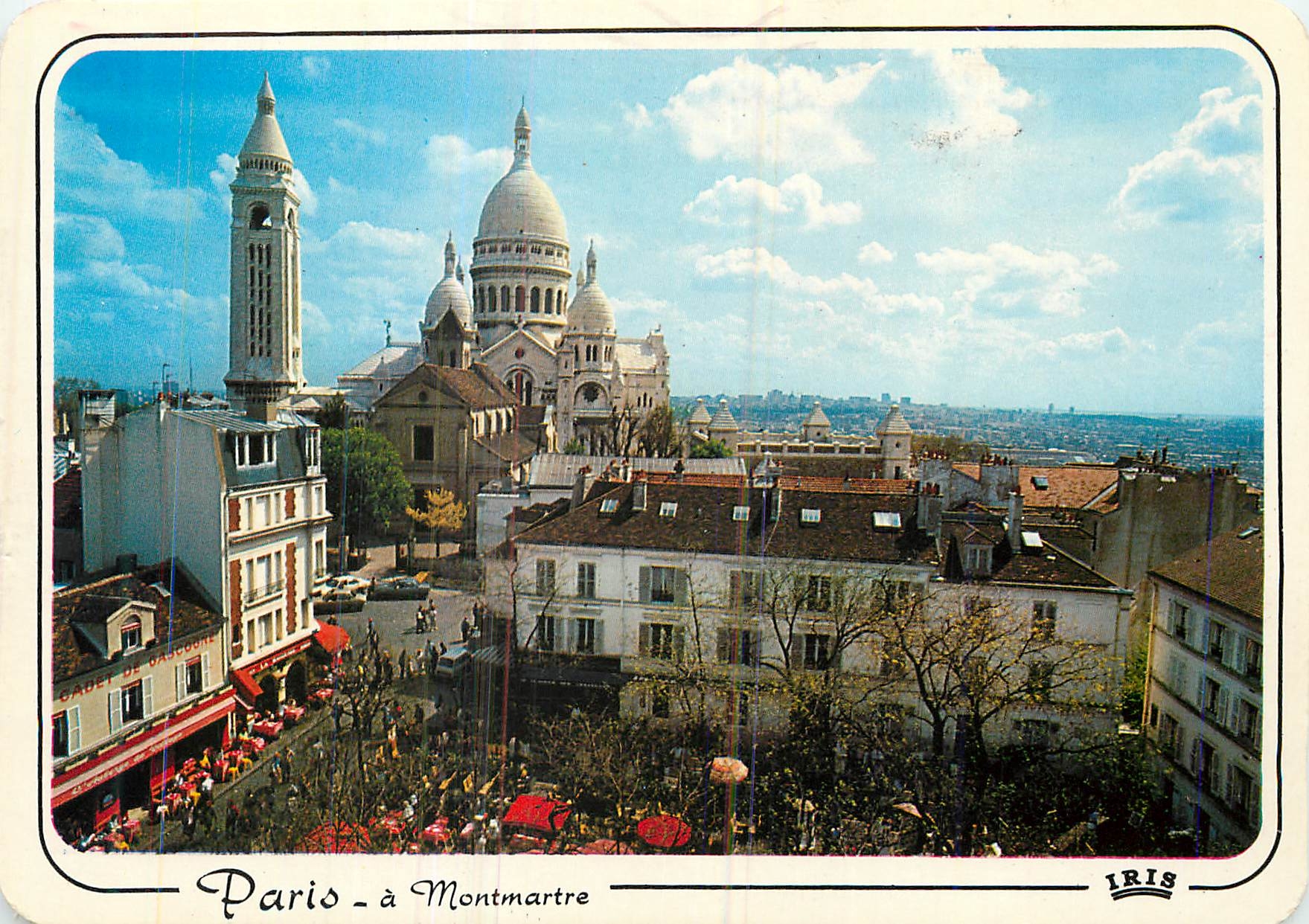 CPM Paris a Montmartre La place du Tertre et la Basilique du Sacre Coeur