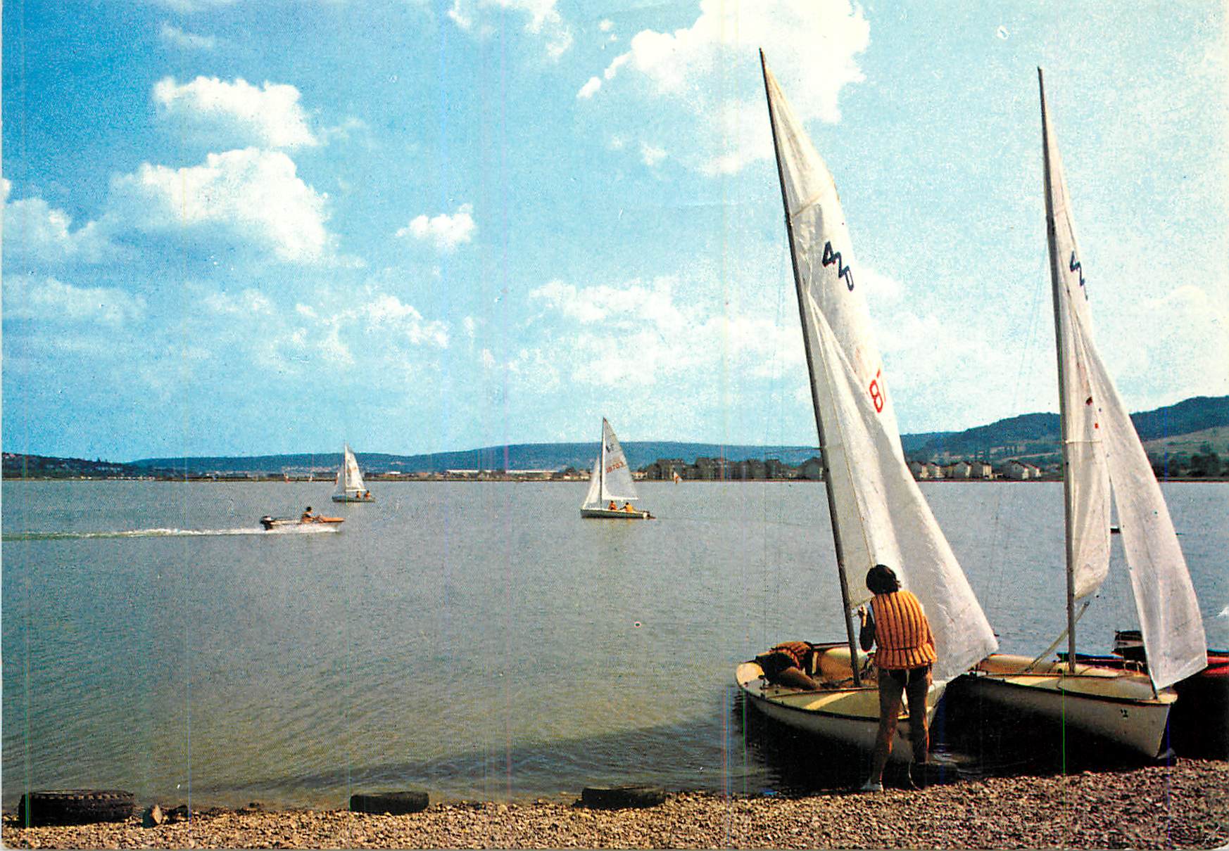 CPM Vesoul (Hte Saone) Le Lac Bateaux