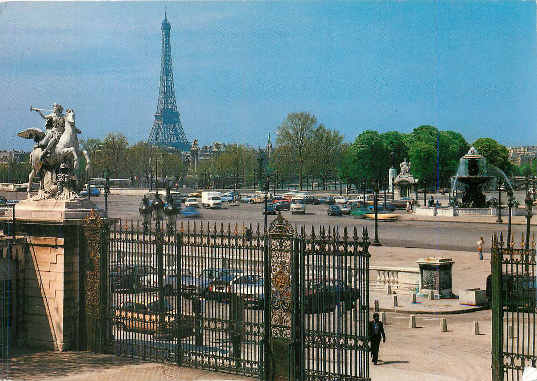 CPM Paris La Place de la Concorde prise de l'entree des Tuileries