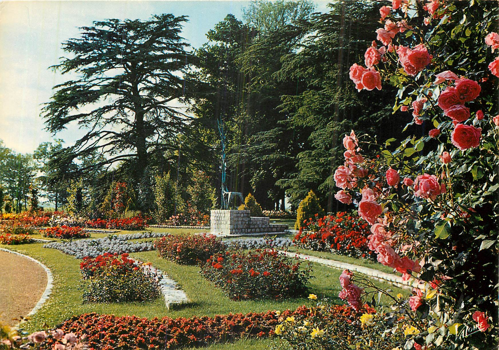 CPM Les Merveilles du Val de Loire Olivet (Loiret) Le Parc floral de la Source