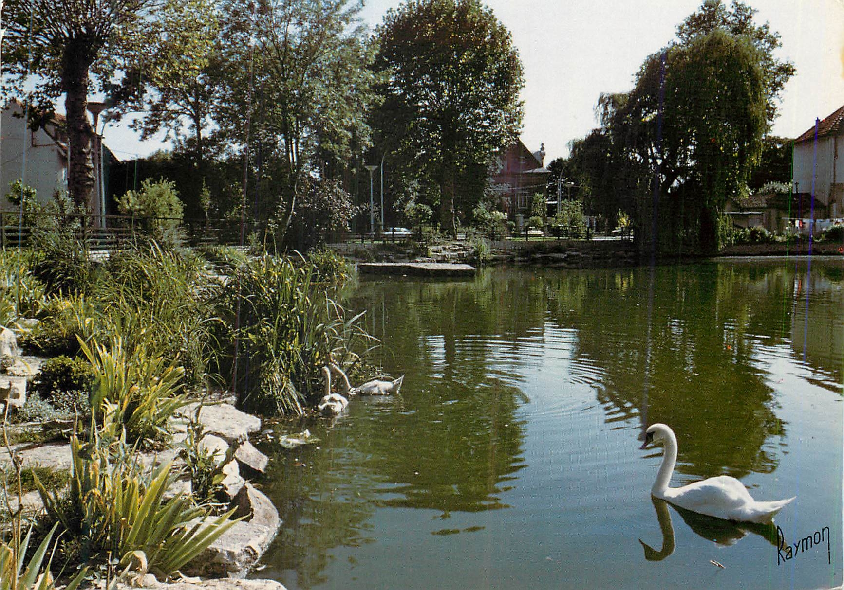 CPM Image de France Livry Gargan (Seine-St-Denis) Le Lac de Sevigne