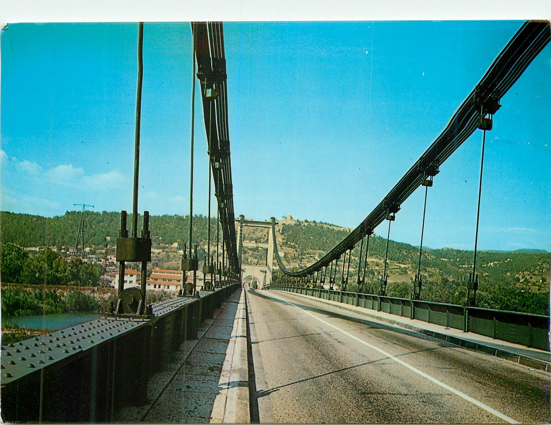 CPM Le Teil Le Pont sur le Rhone et le Contrefort des Cevennes