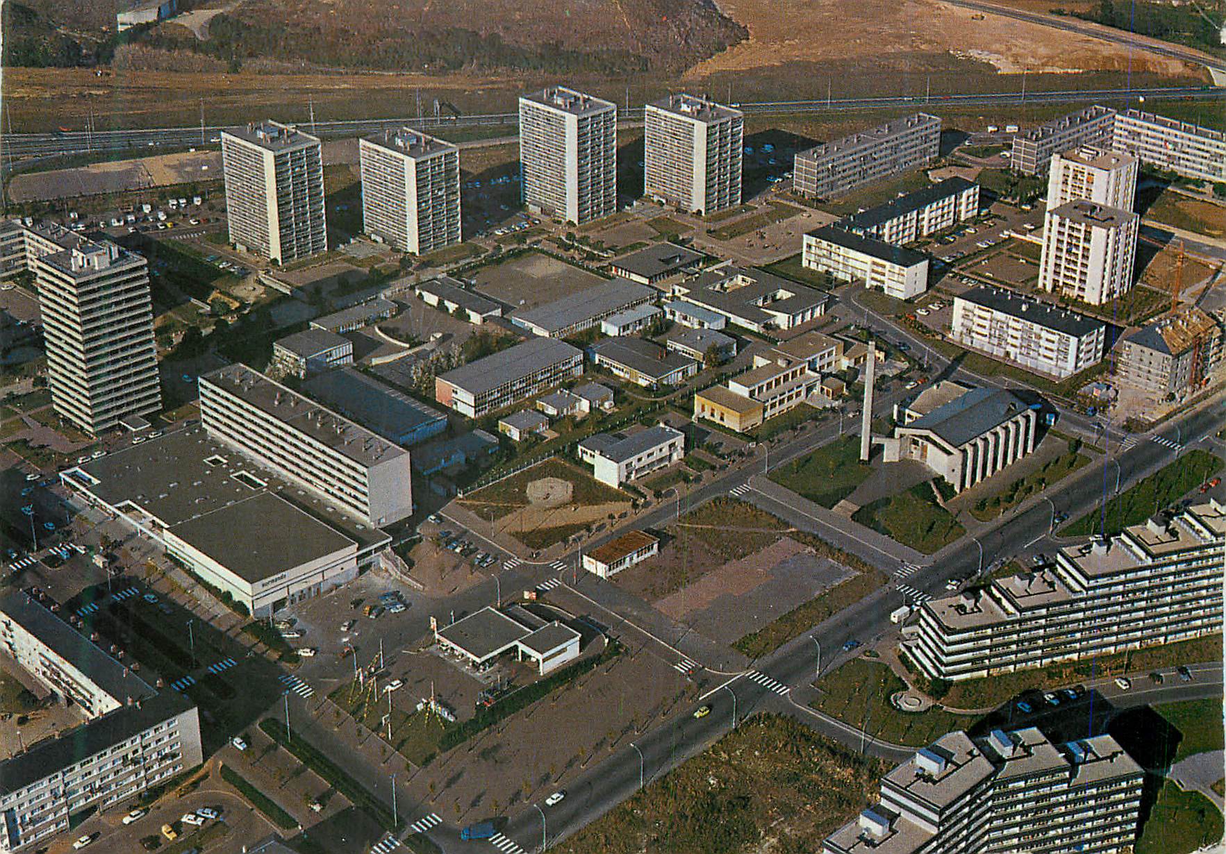 CPM Chemin vert Caen eglise centre socio culturel residence jean racine