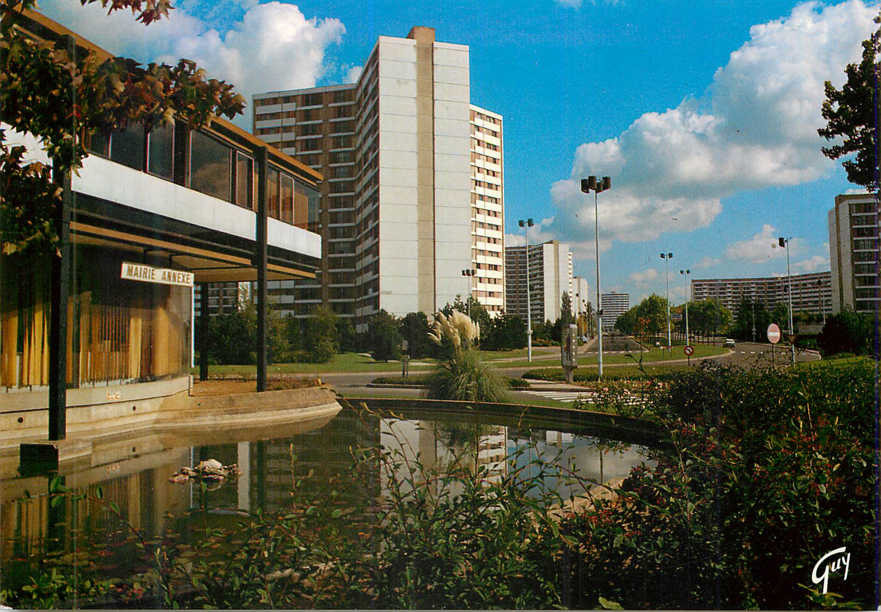 CPM Meaux Beauval (Seine et marne) les tours et ma mairie annexe