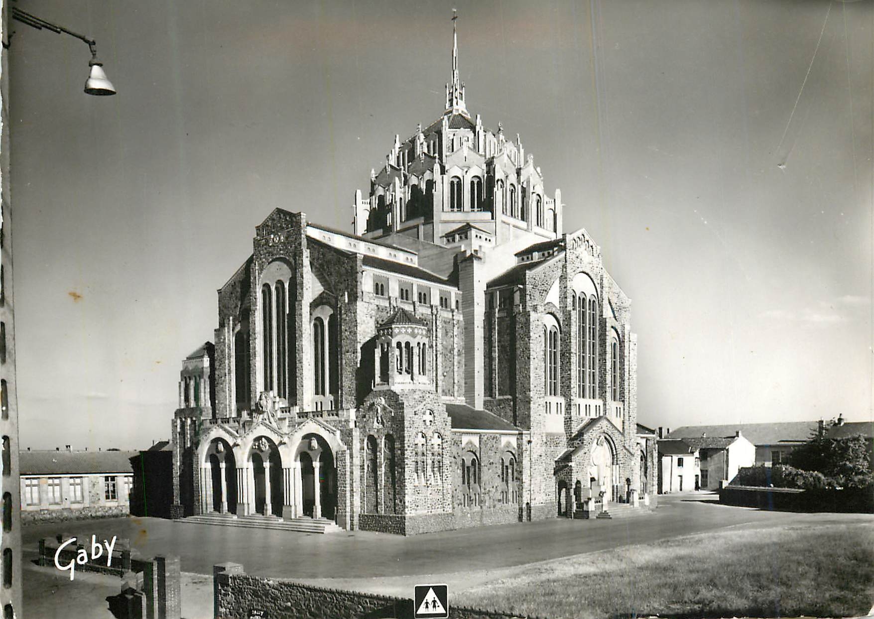 CPM Cholet (M et L) eglise du sacre coeur