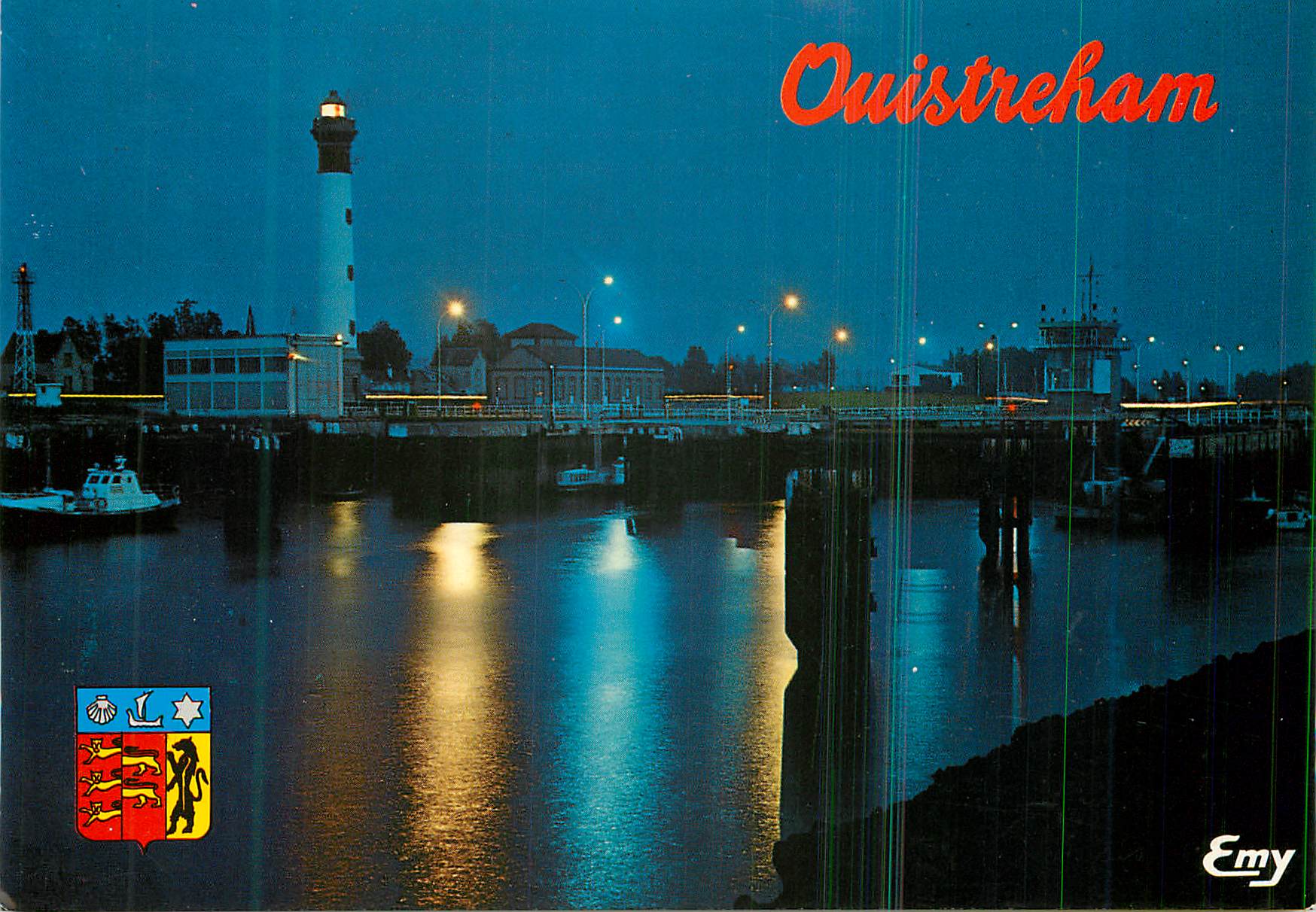 Ouistreham — Le phare et le port à la nuit tombante — Emy