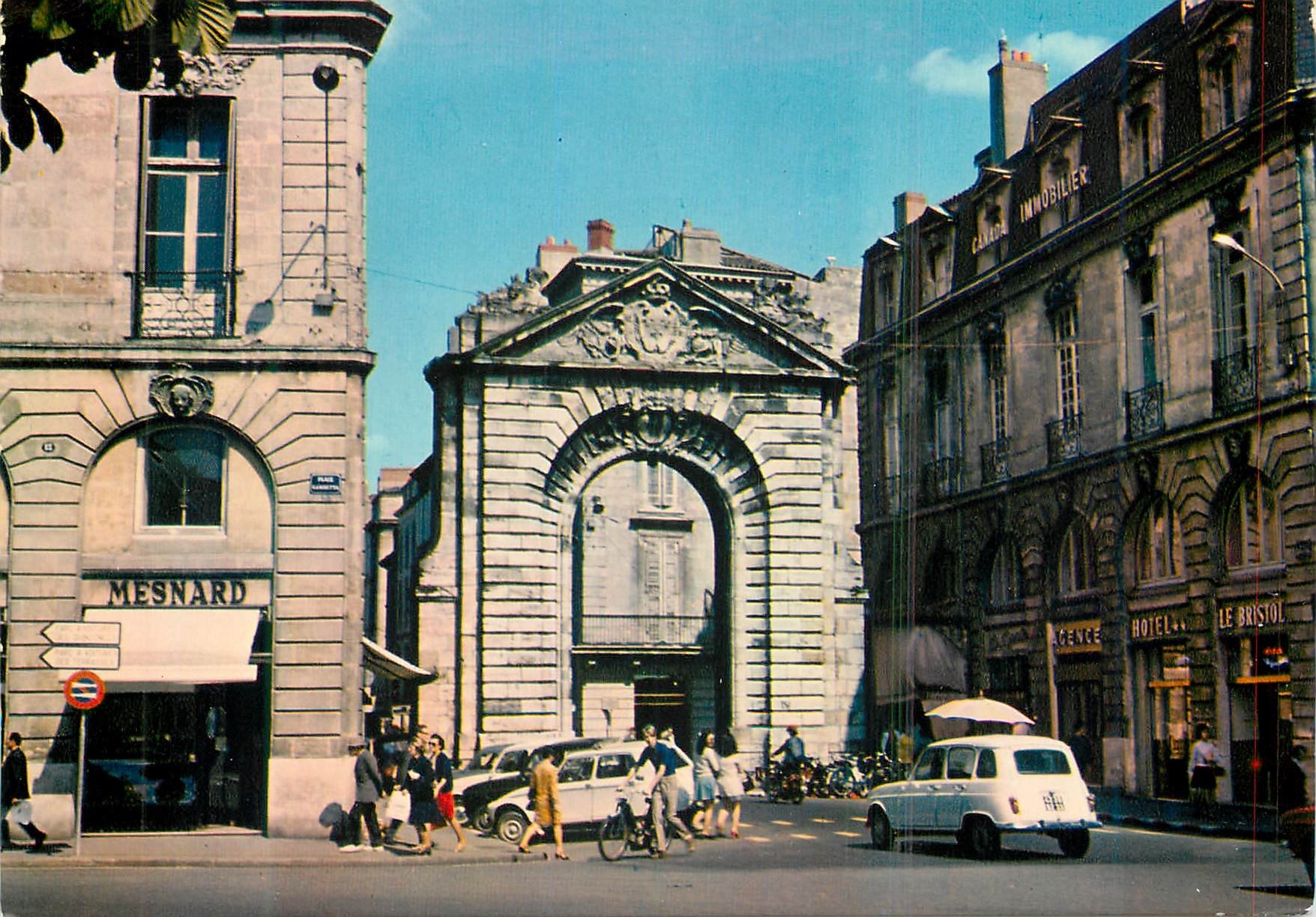 CPM Bordeaux Place Gambetta la porte dijeaux