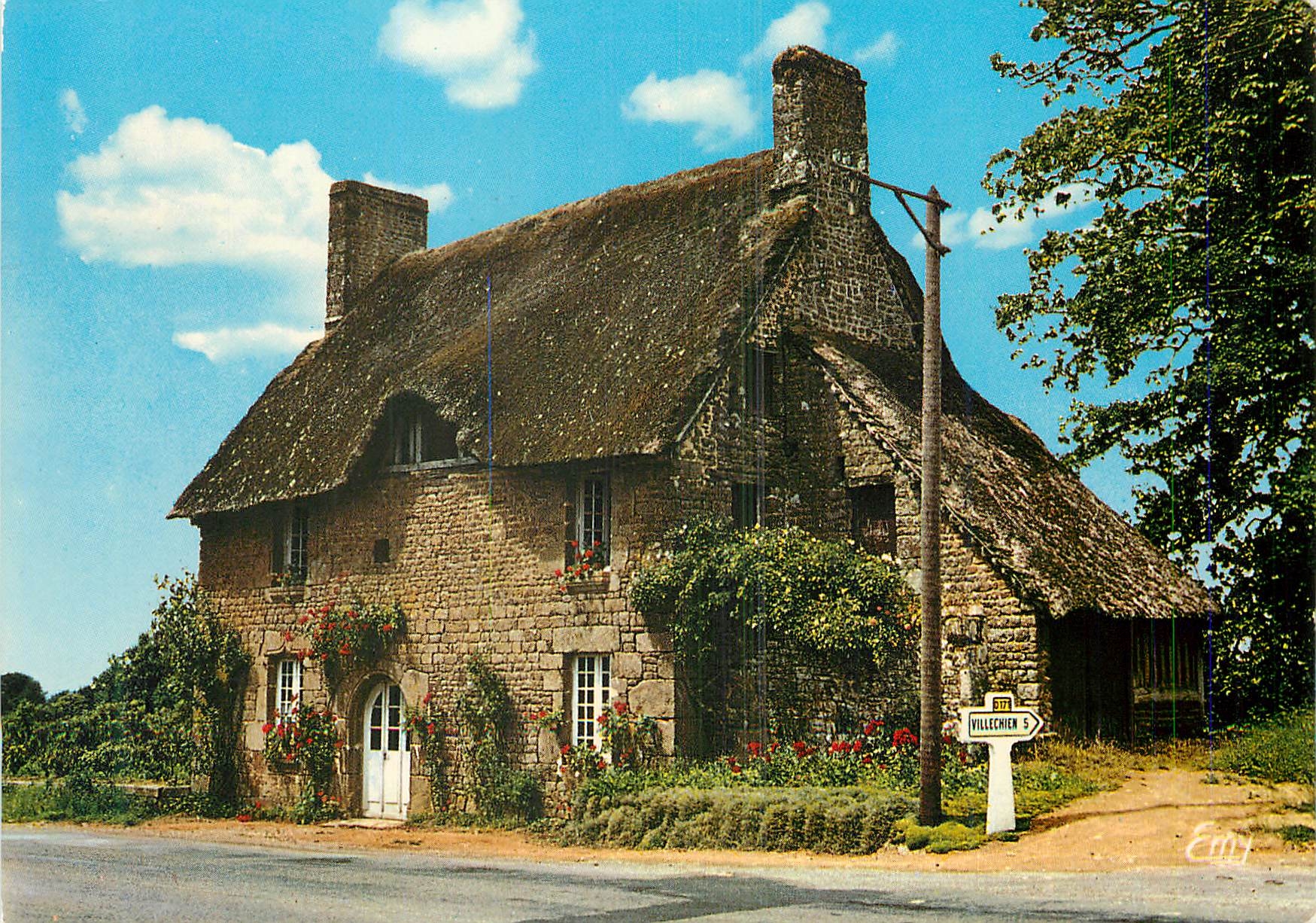 CPM La Normandie pittoresque chaumiere normande