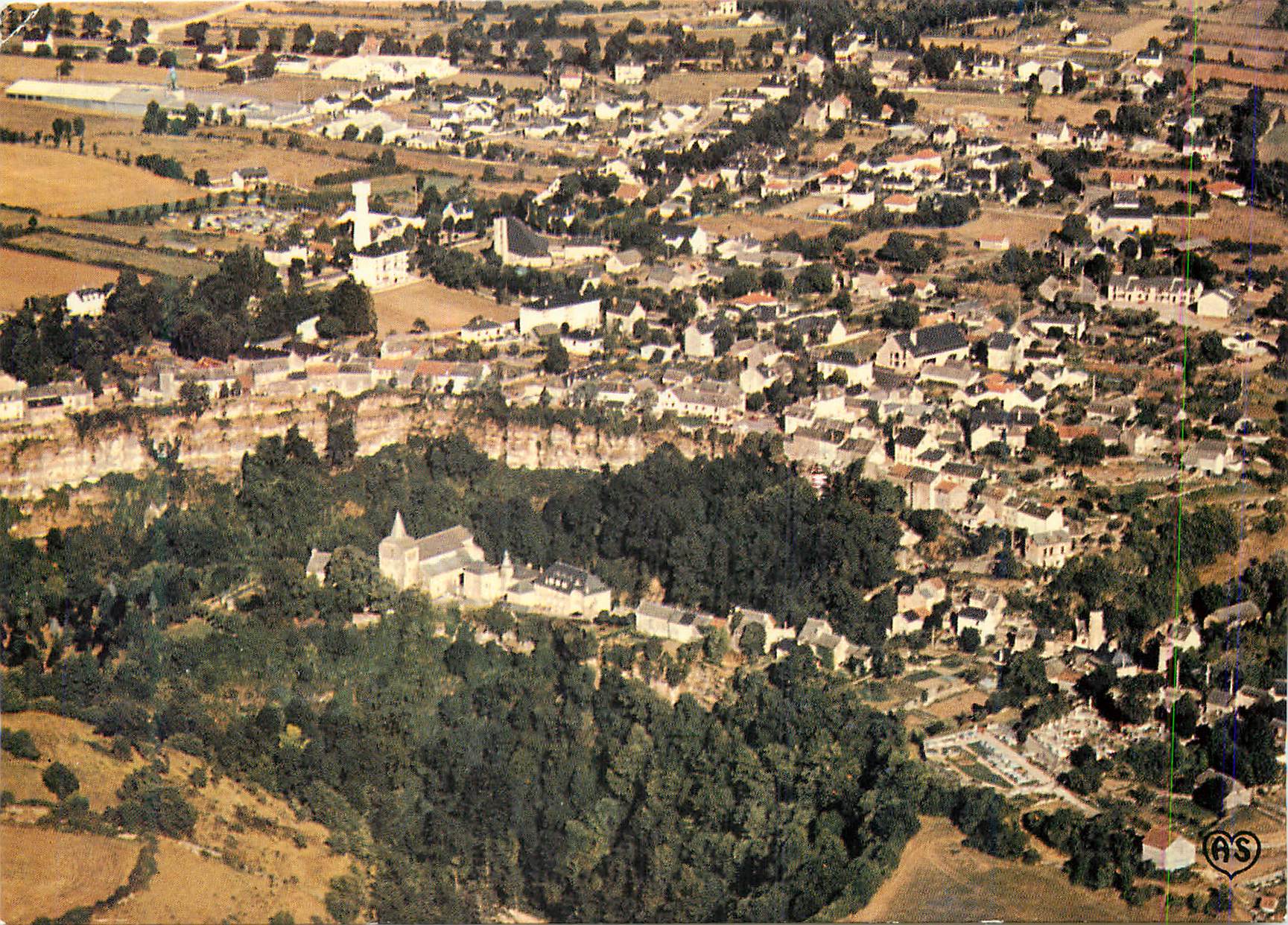 CPM Bozouls (Aveyron) Vue generale aerienne