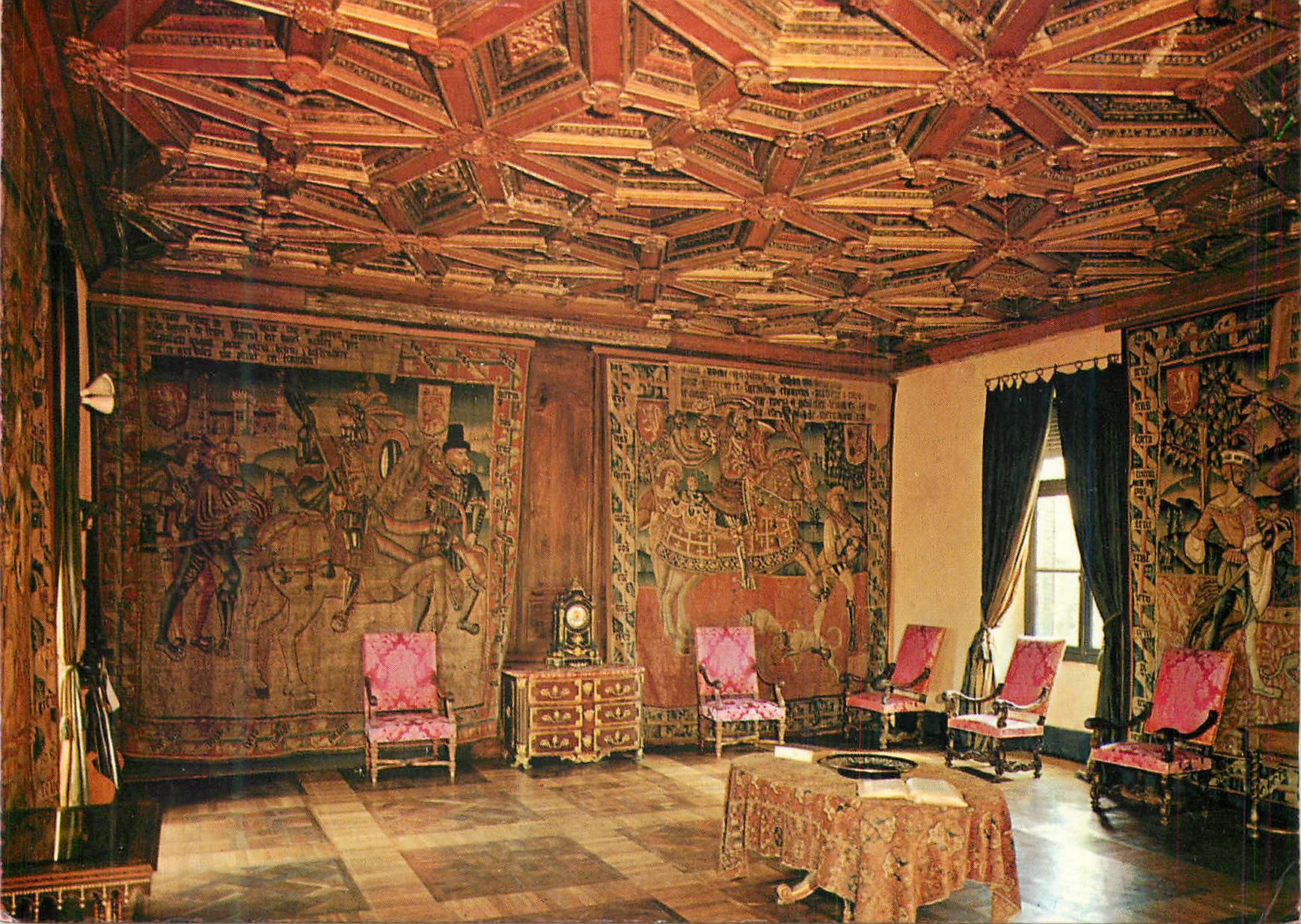 CPM Chateau de Lapalisse (Alher) Salle des Tapissenes