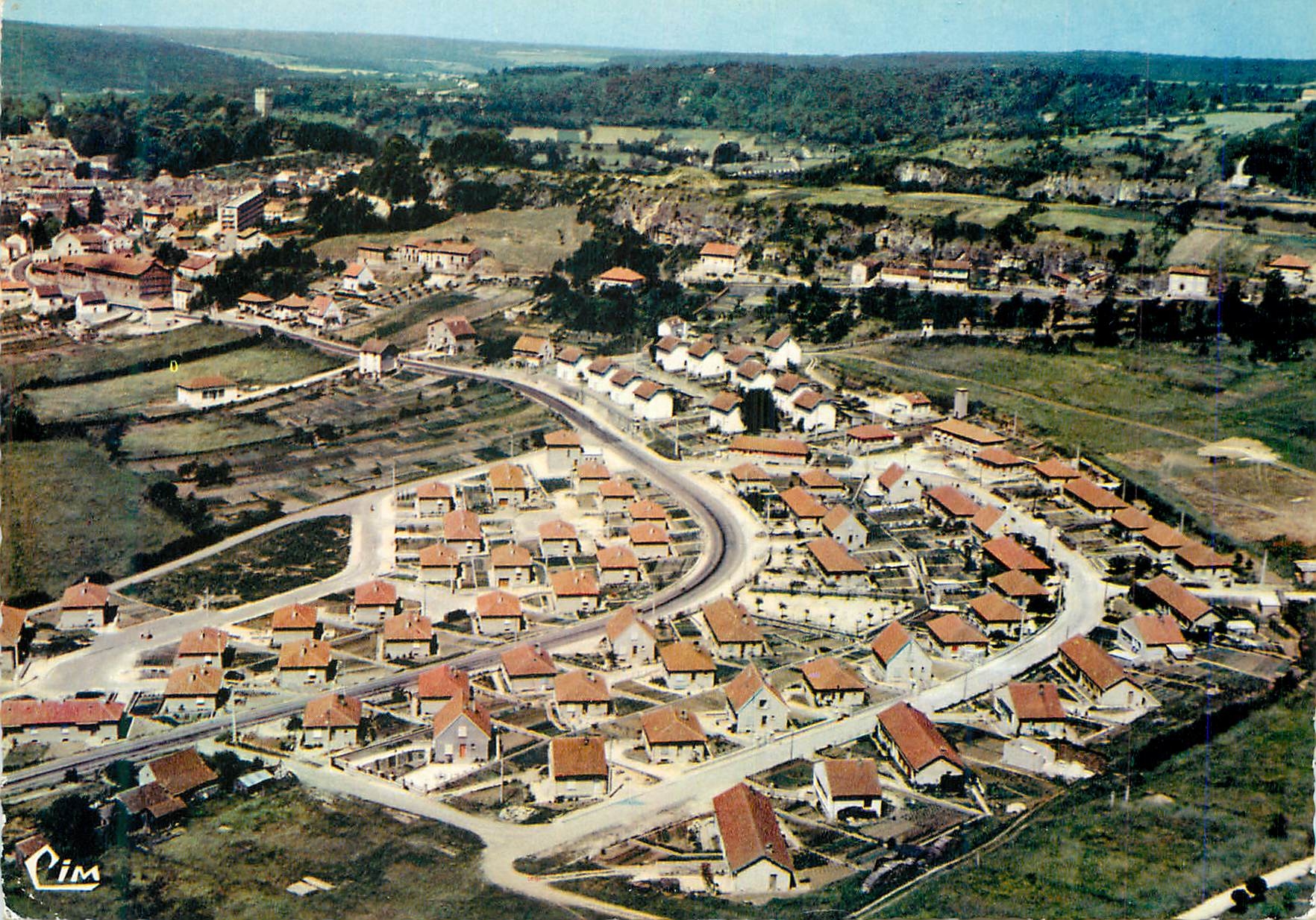 CPM Montbard (C d'Or) Vue aerienne Cite Corbeton