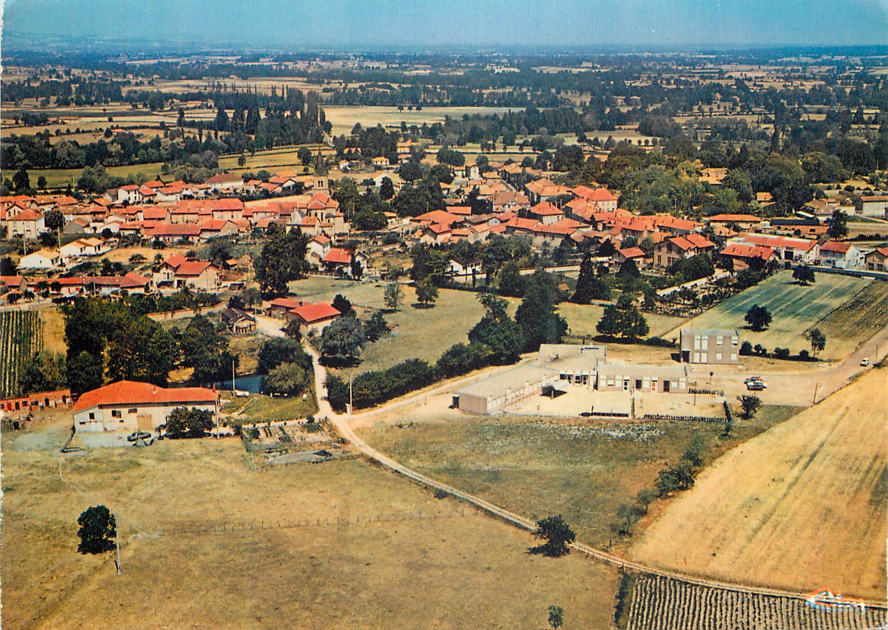 CPM Germain-Lespinasse (Loire) vue gerarale aerienne