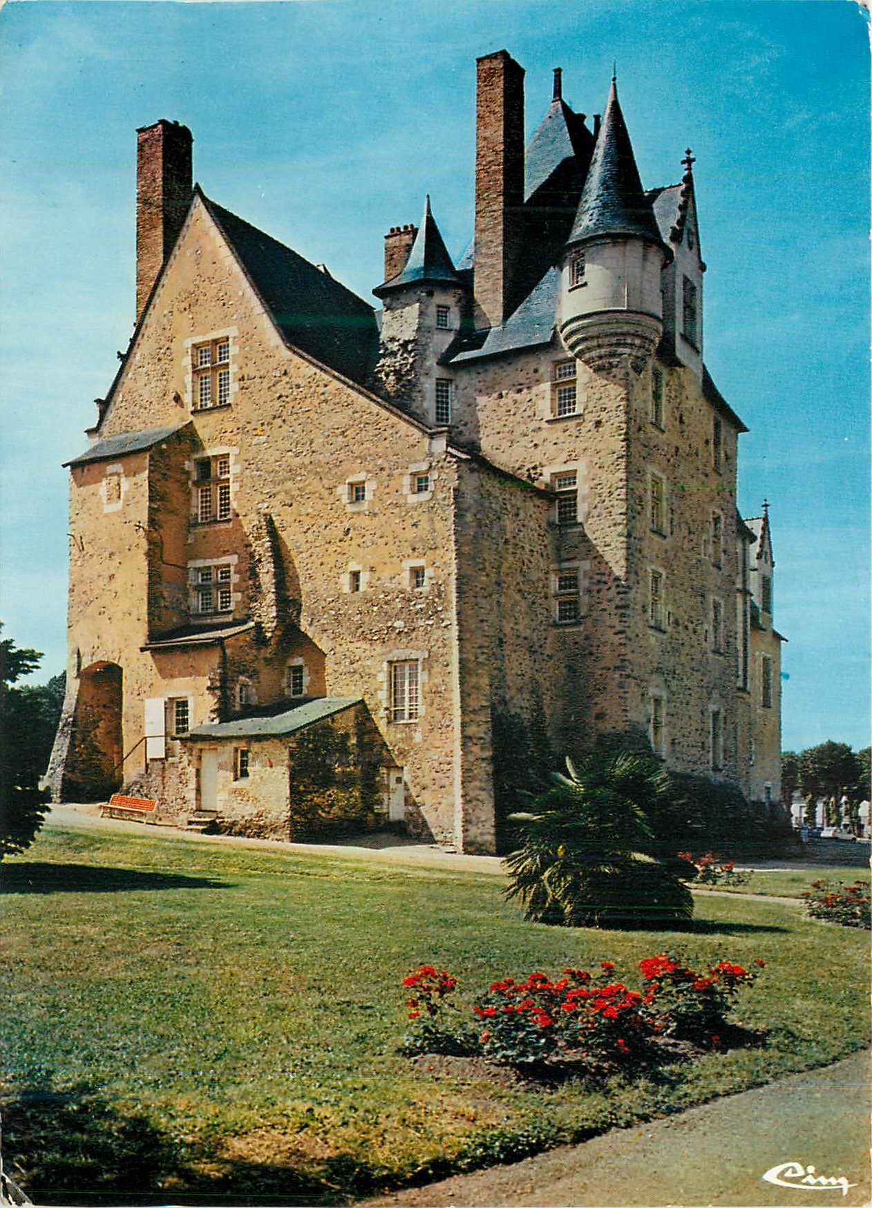 CPM Bauge (M et L) Le Chateau Bati par le Roi Rene d'Anjou