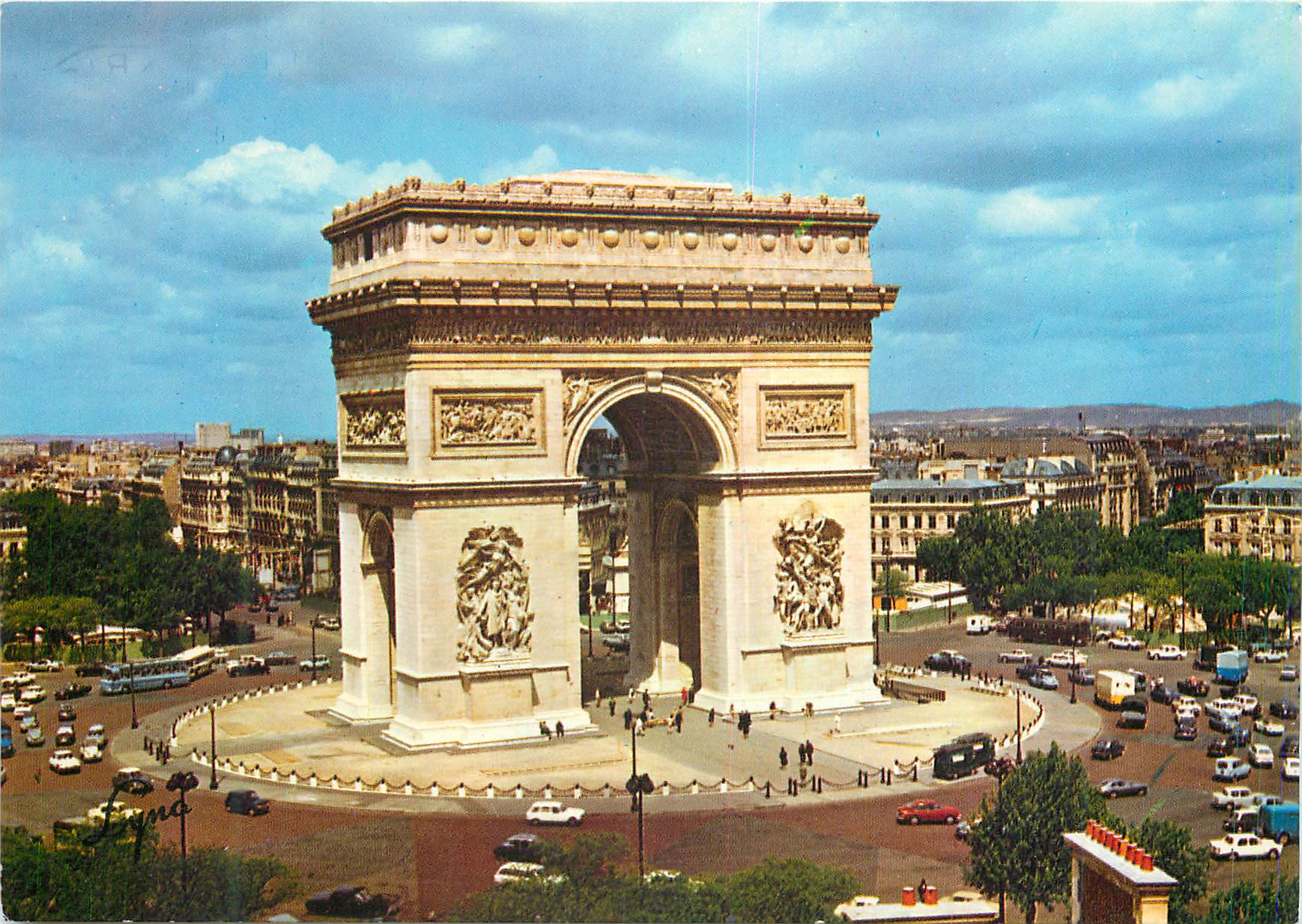 CPM Paris L'Arc de Triomphe
