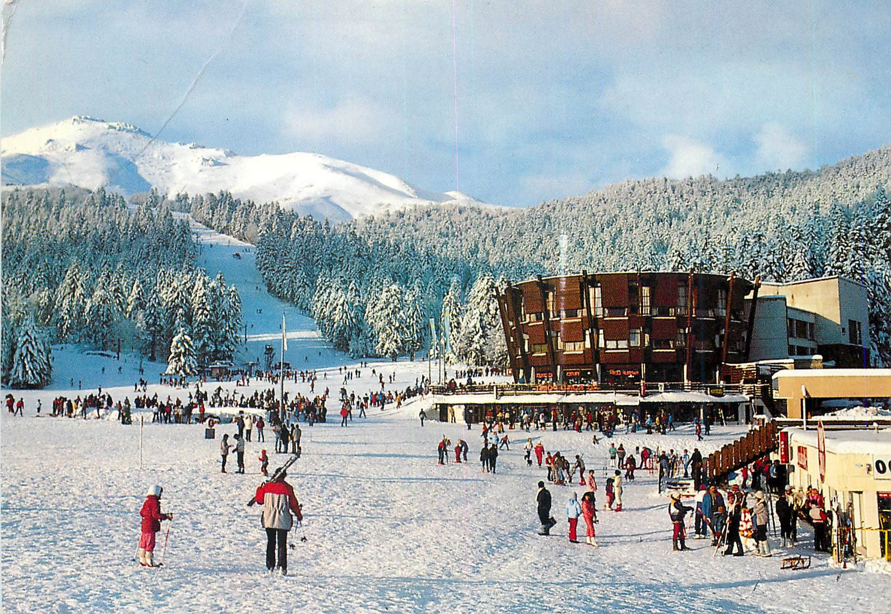CPM Le Cantal Sous la Neige Superloiran Prairie des Sagnes et Piste Familiale