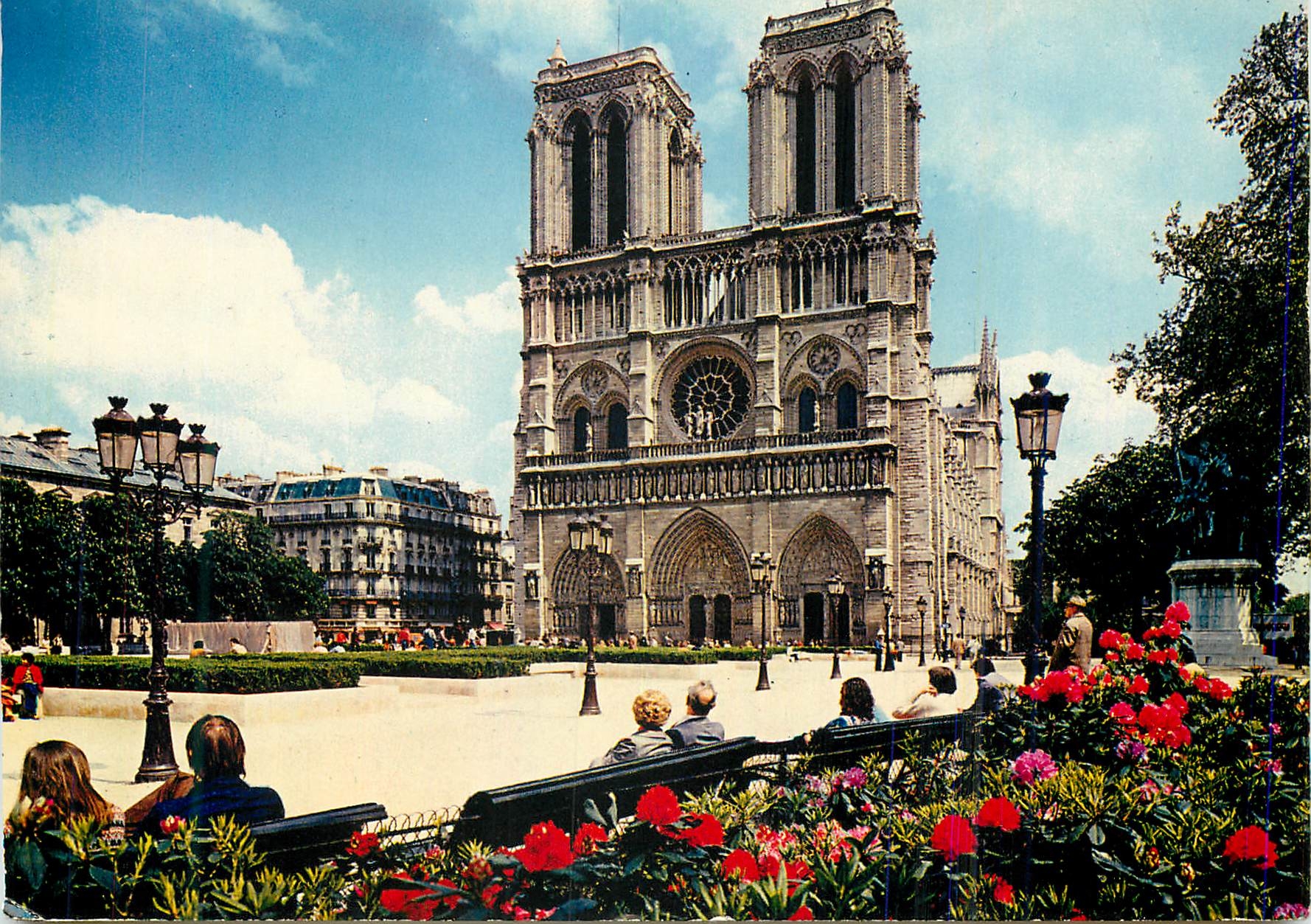 CPM Paris Facade de Notre-Dame