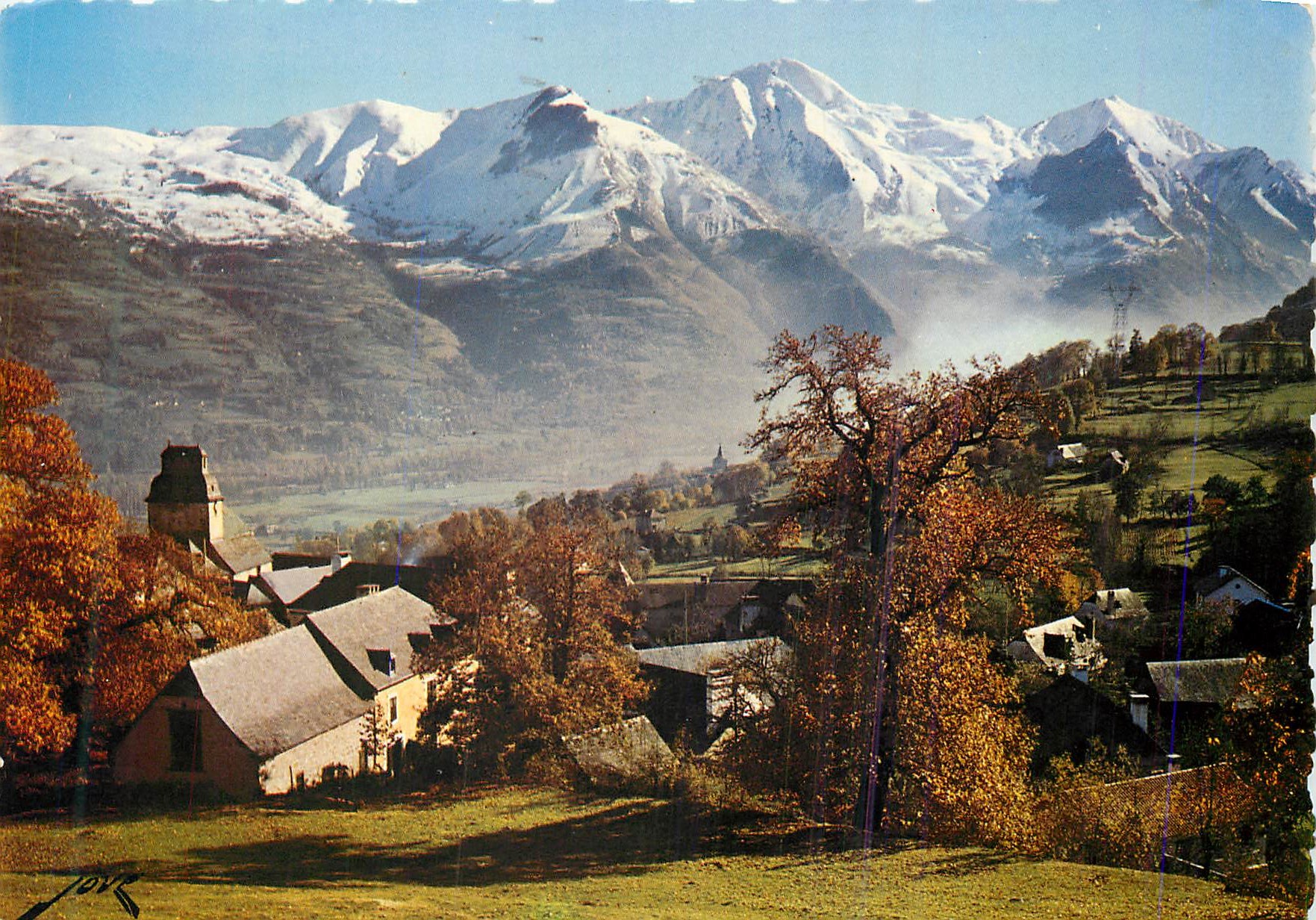 CPM Vieux Village des Pyrenees (Arcizan)