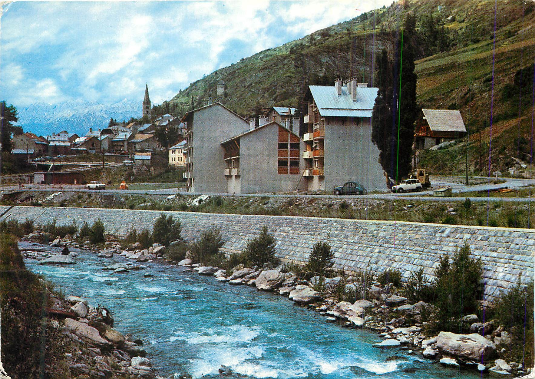 CPM Aiguilles (Hautes-Alpes) Le Village
