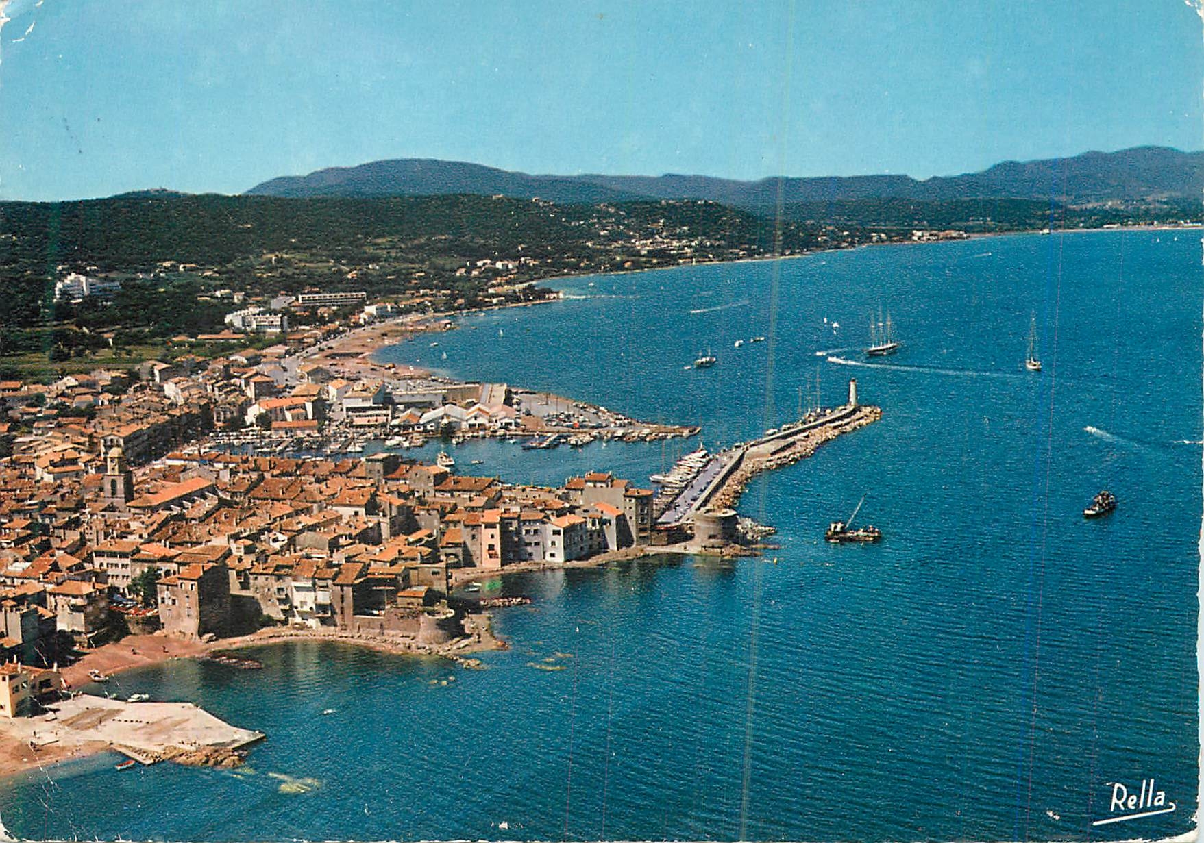 CPM La Cote des Maures Saint-Tropez (Var) Vue generale aerienne