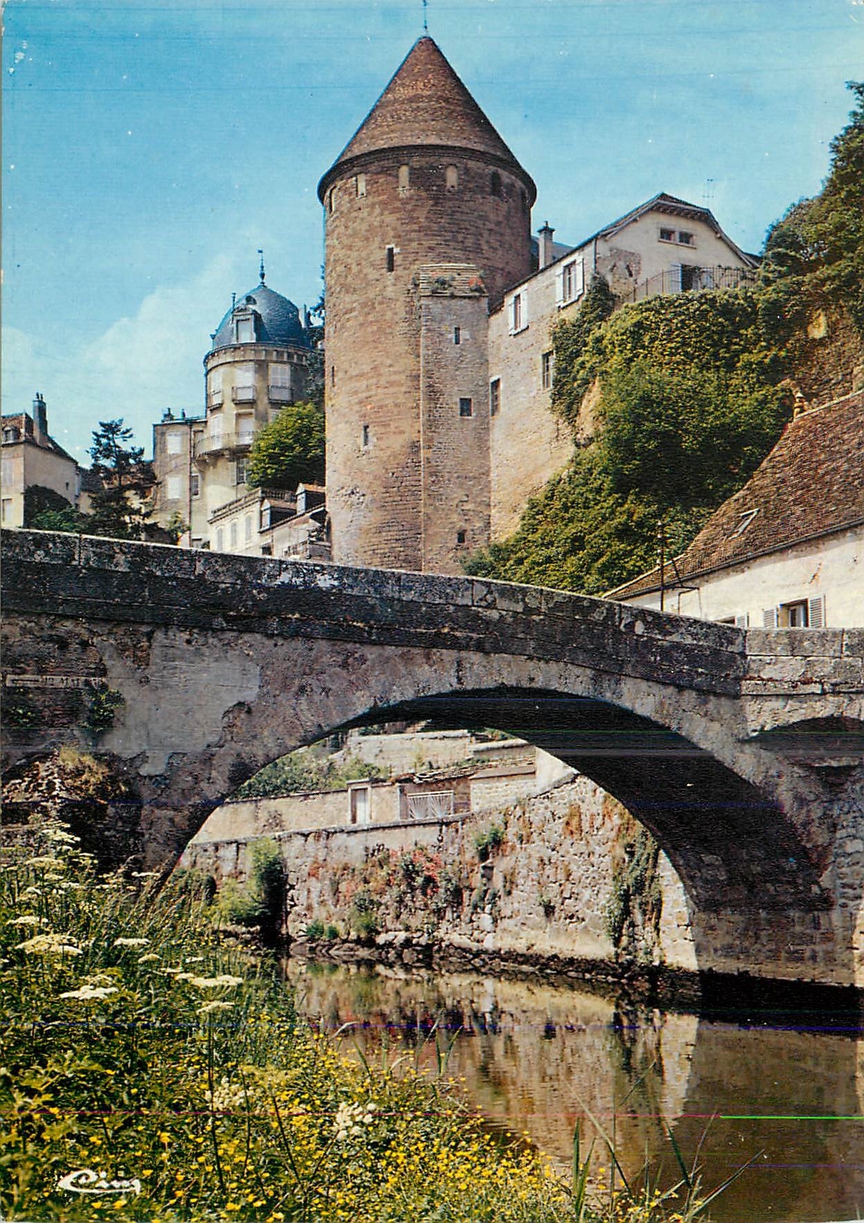 CPM Semur-en-Auxois (C-d'Or) Vieux pont sur l'Armancon