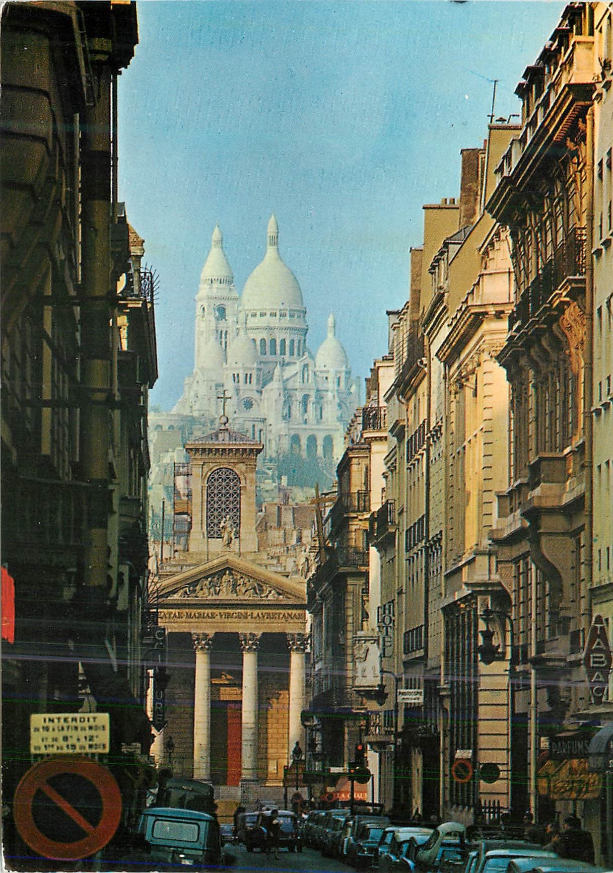 CPM Paris Notre-Dame de Lorette et le Sacre-Coeur