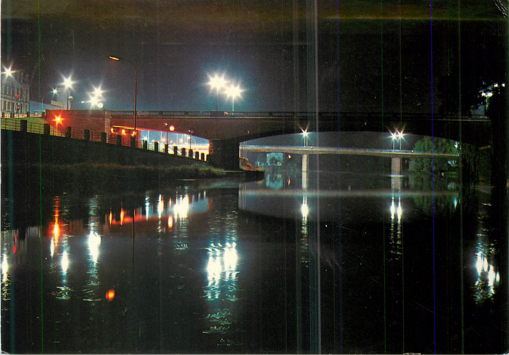 CPM Sarreguemines de nuit Le deux ponts sur la Sarre