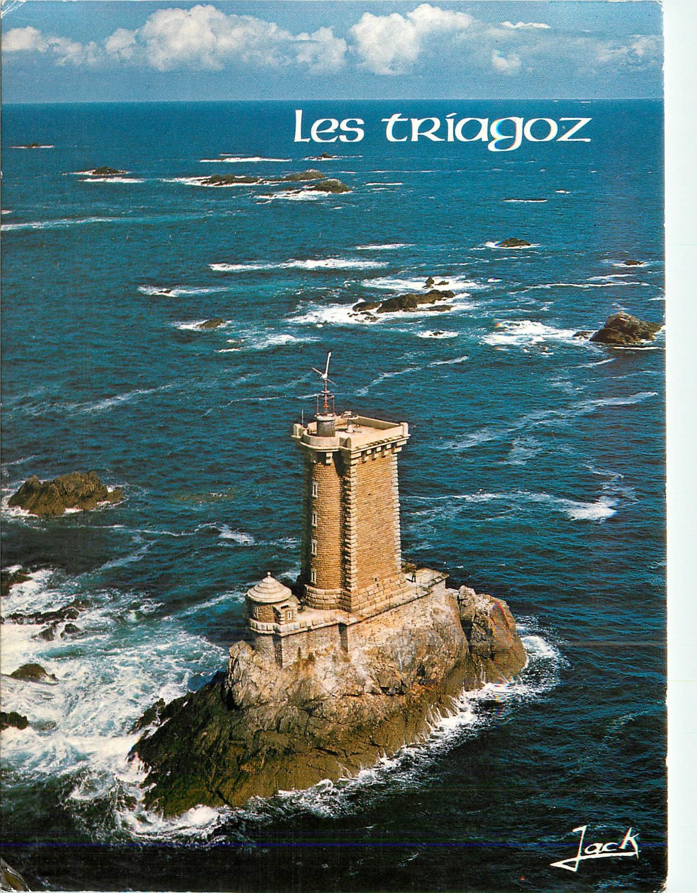 CPM Bretagne Les Triagoz Le Phare des Triagoz