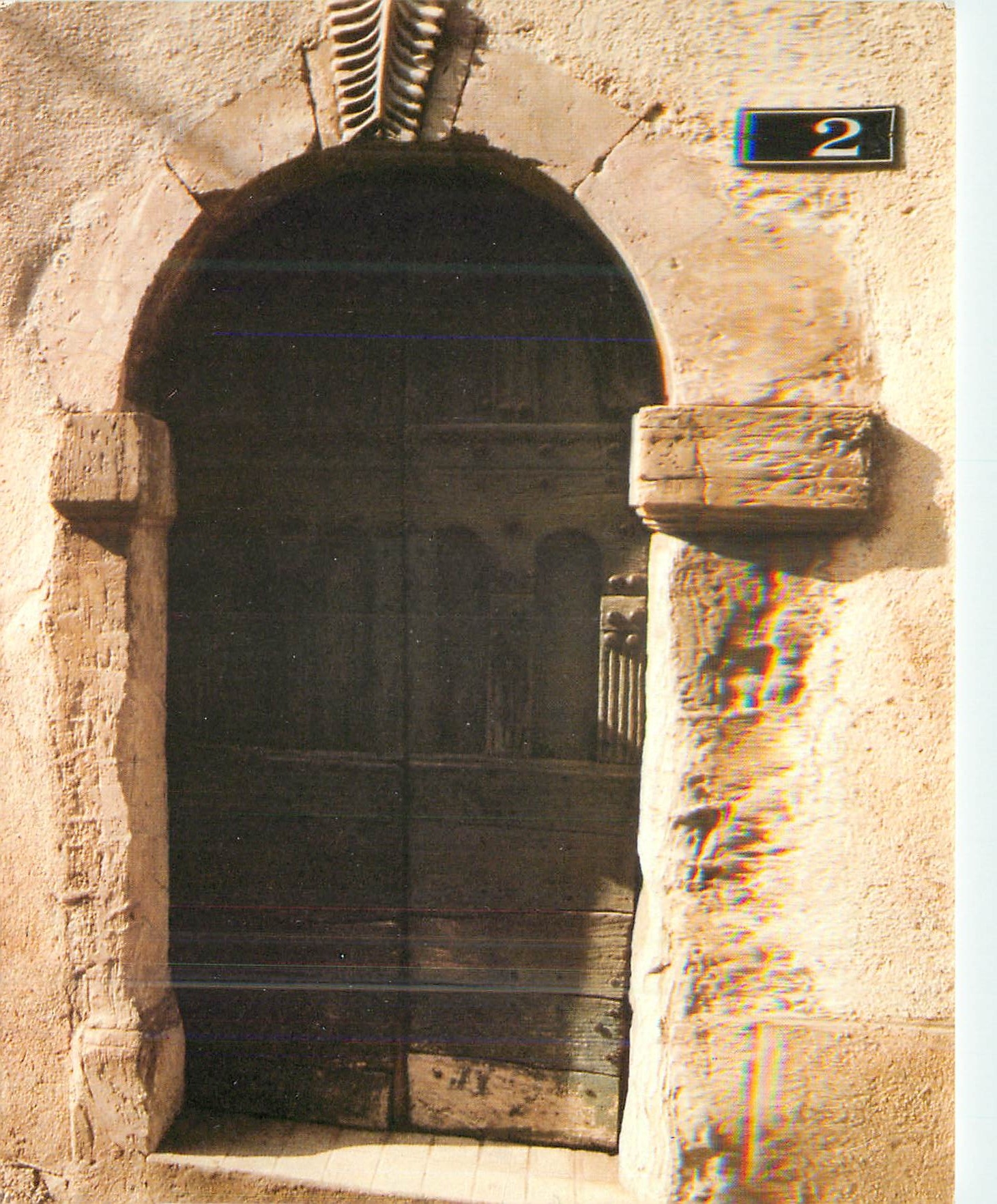 CPM Saint-Pons de Thomieres Porte romane dans la ville ancienne