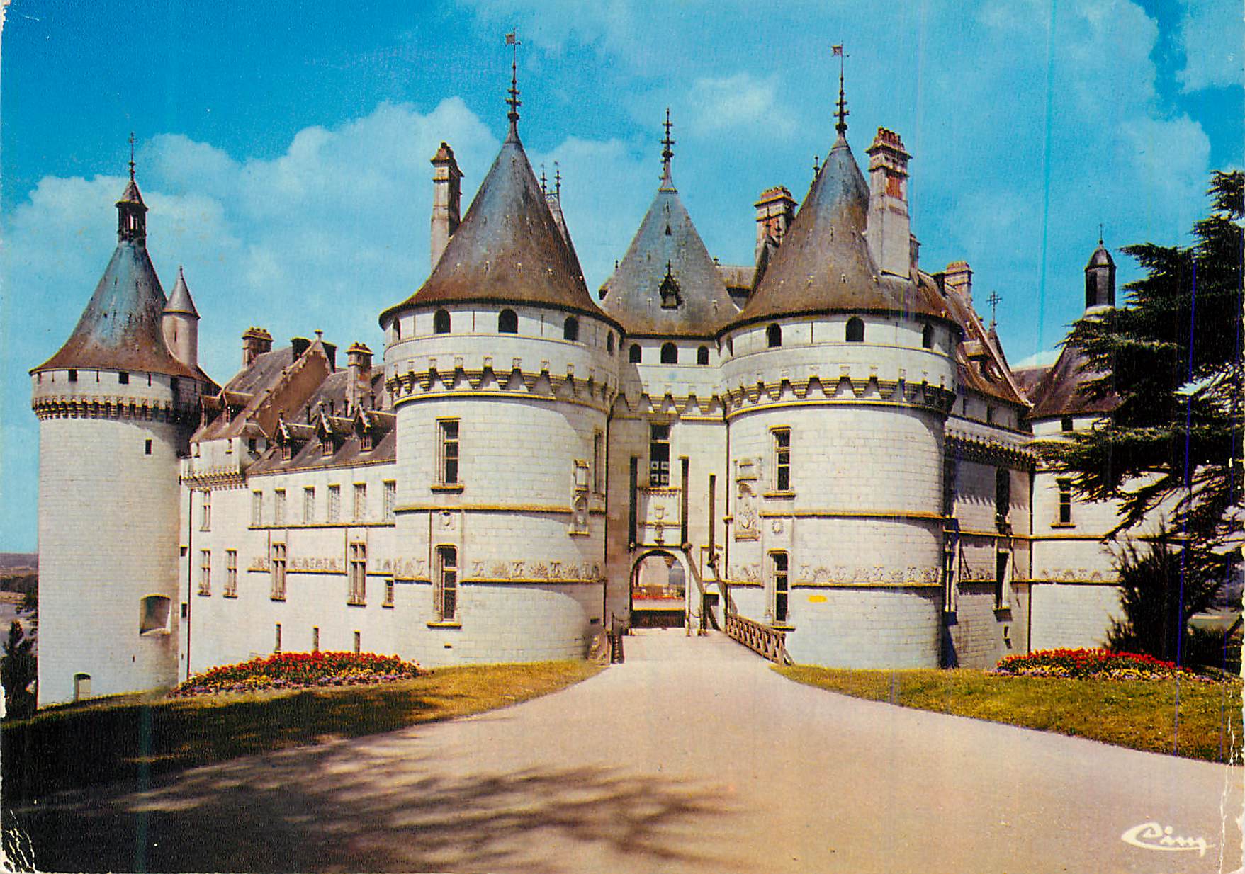 CPM Chaumont-Sur-Loire (L et Ch) Le Chateau (1470-1510)Entree principale